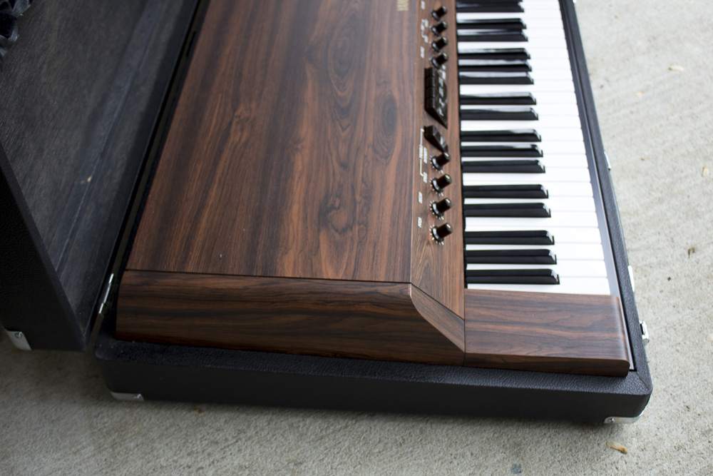 Yamaha CP-20 Electronic Keyboard with Carrying Case