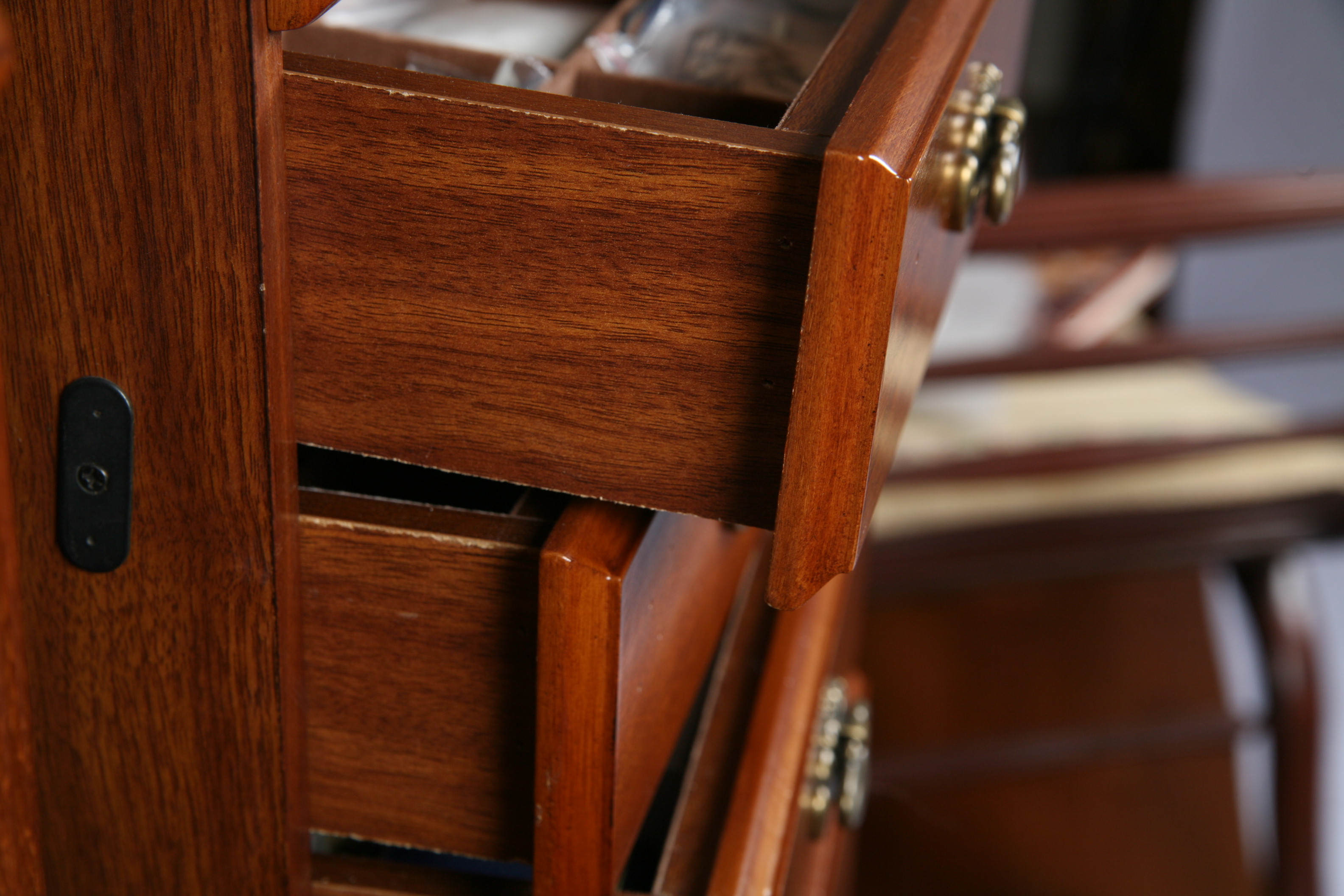 Contemporary Jewelry Chest