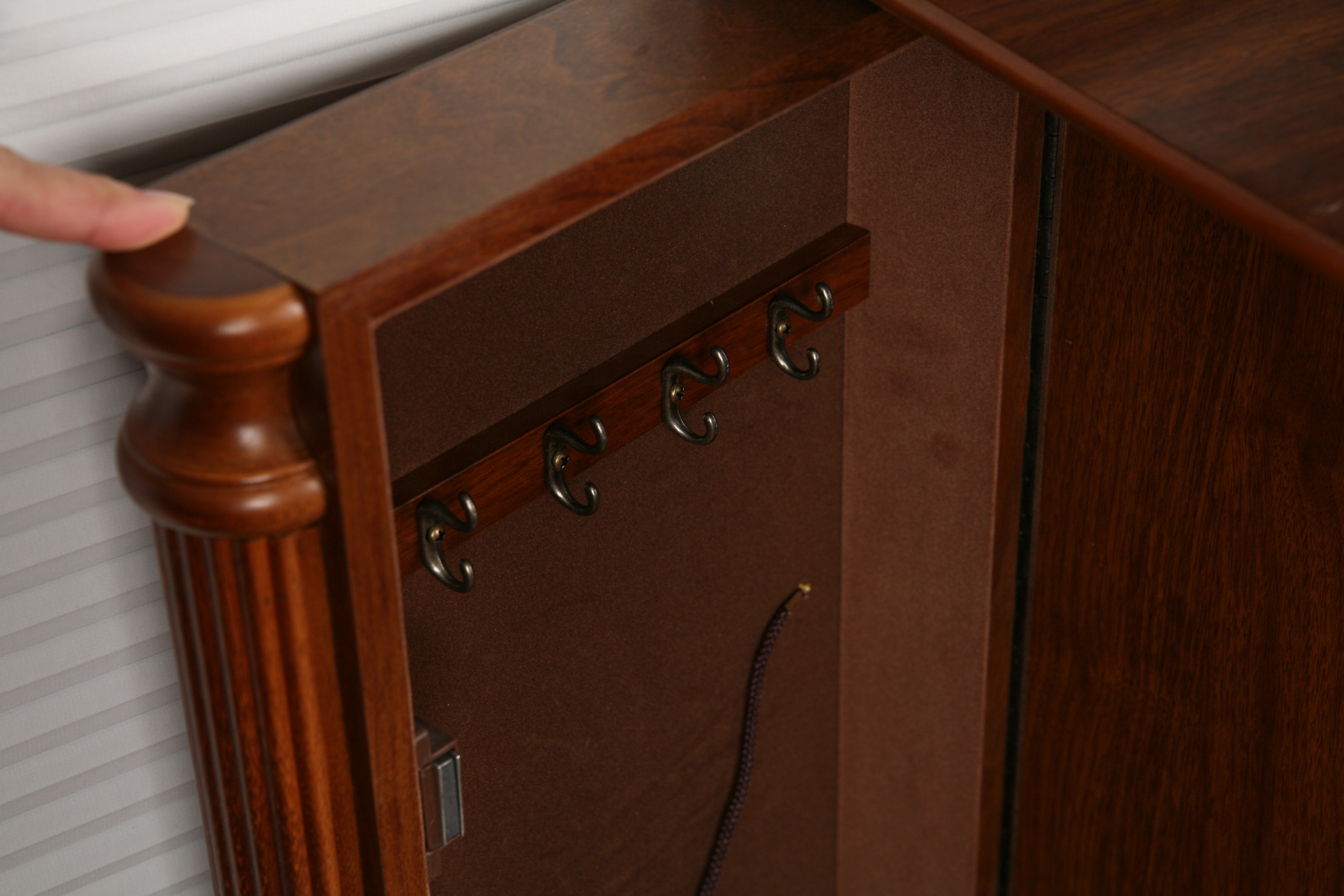 Contemporary Jewelry Chest