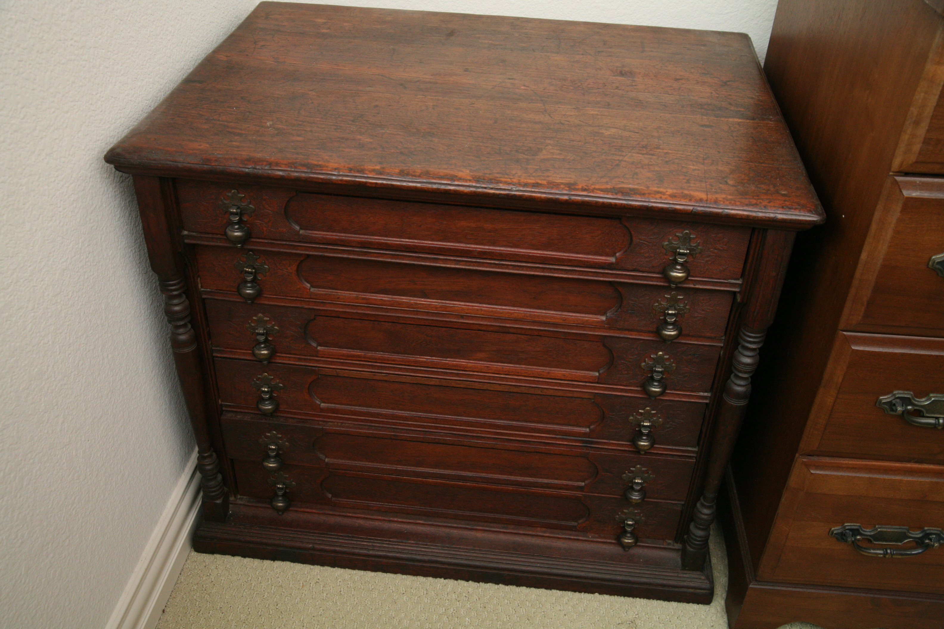 Antique Victorian Walnut Chest of Drawers