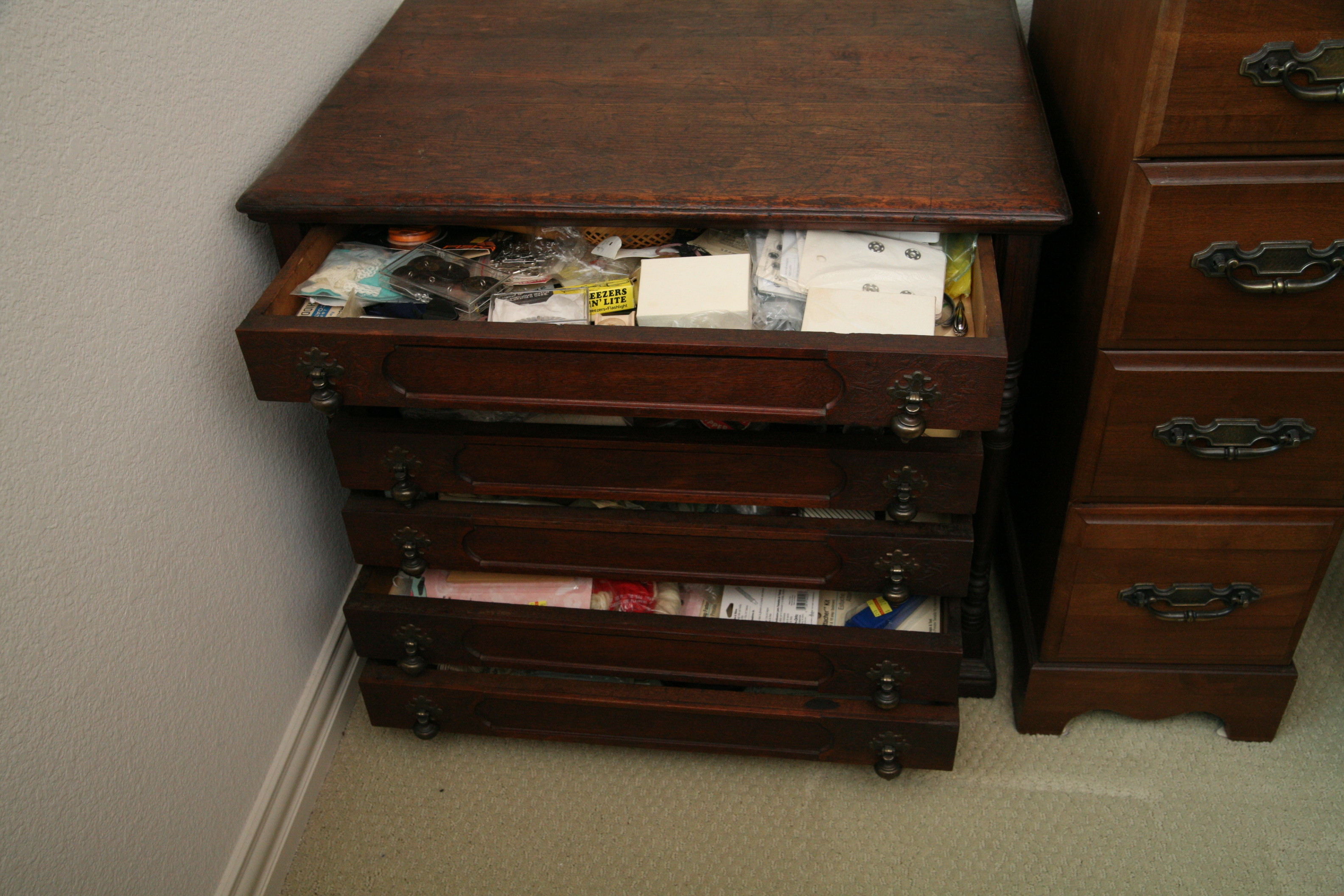 Antique Victorian Walnut Chest of Drawers