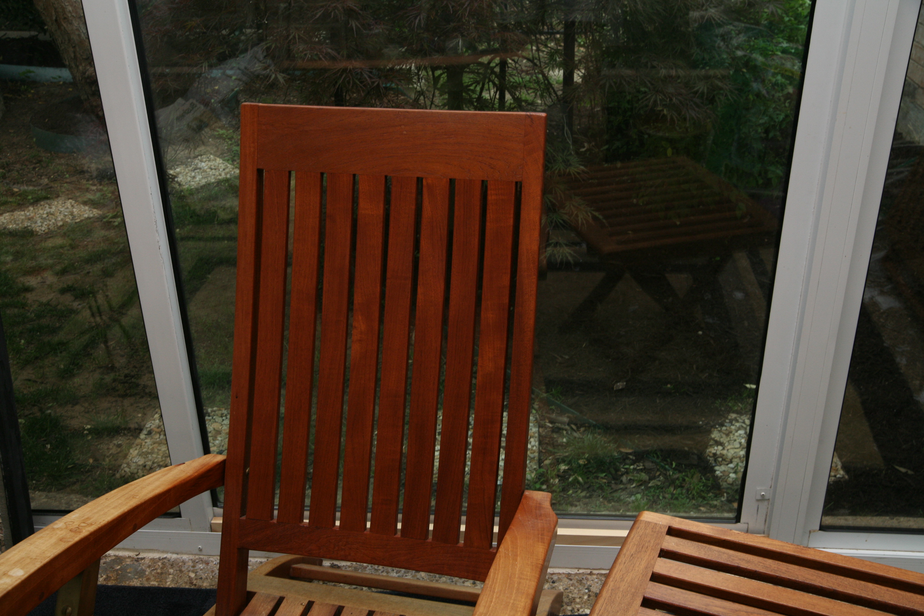 Royal Teak Patio Lounge Chair and Side Table