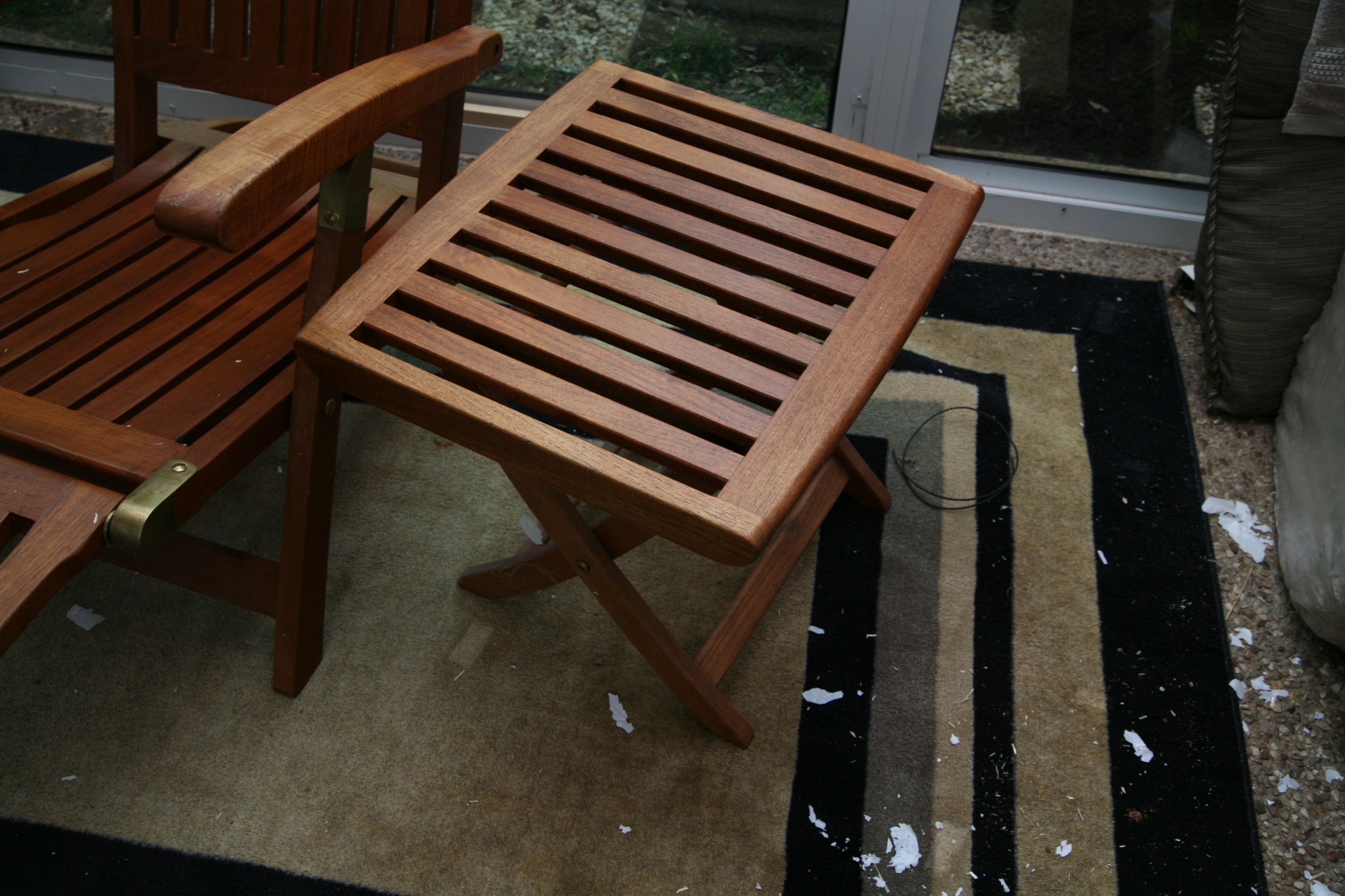 Royal Teak Patio Lounge Chair and Side Table