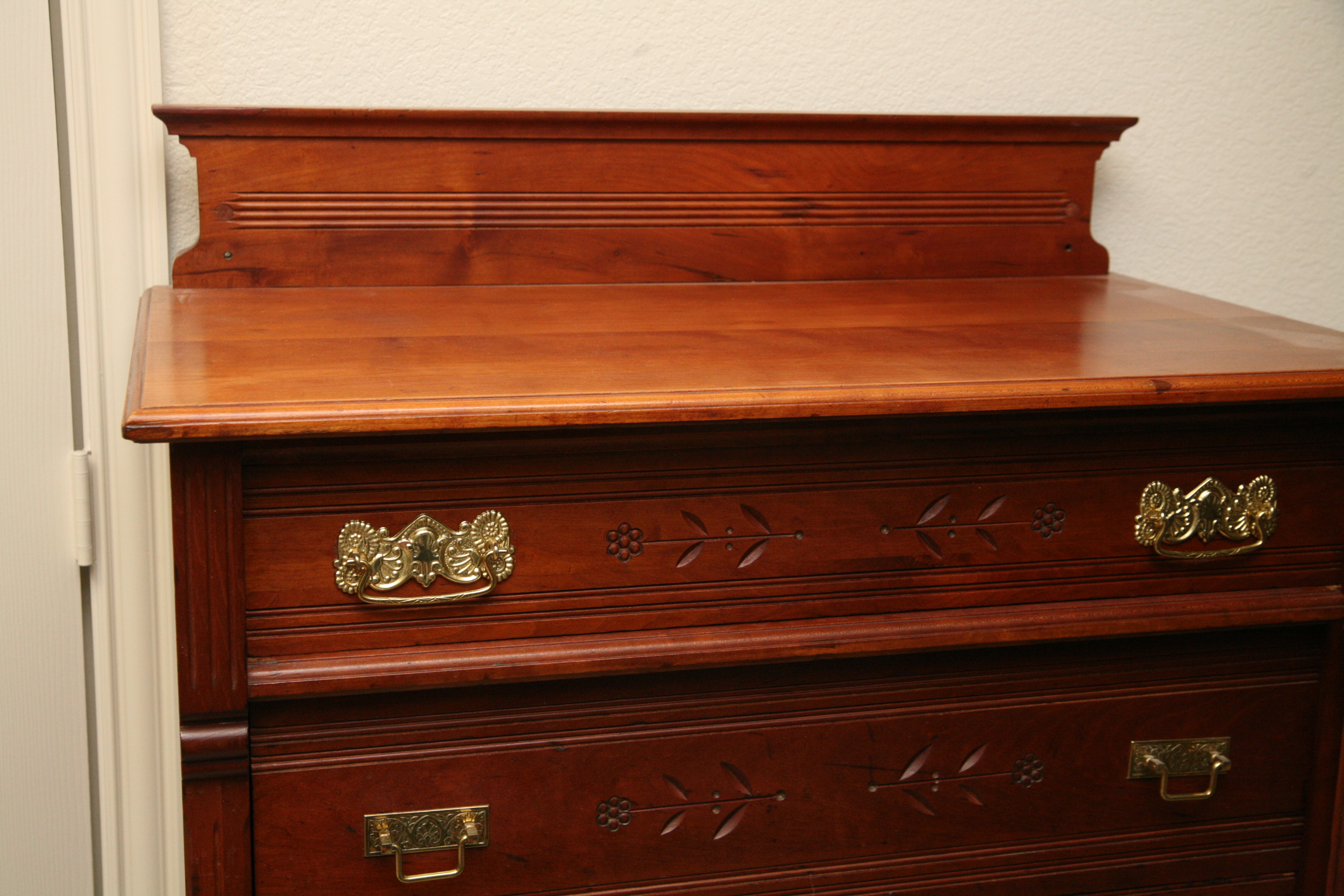 Vintage Eastlake Style Chest of Drawers