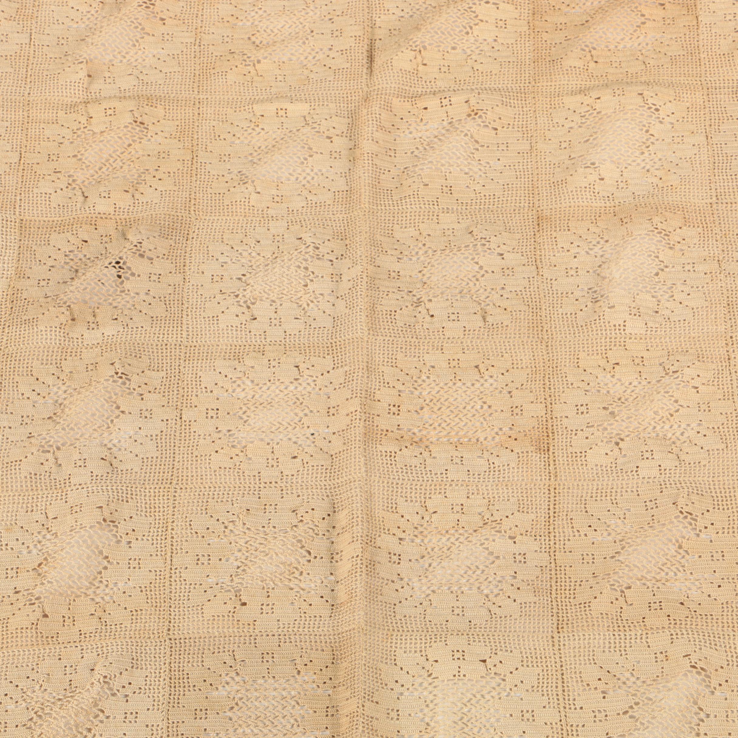 Vintage Crochet Lace Floral Tablecloth