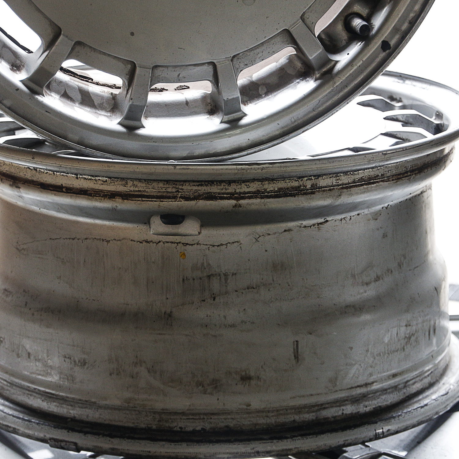 Mercedes-Benz Five-Lug Fifteen-Hole Alloy Rims