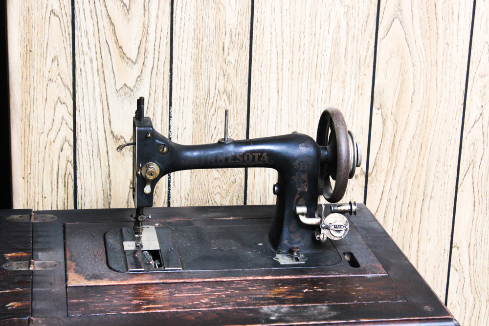 Antique Minnesota Model B Treadle Sewing Machine