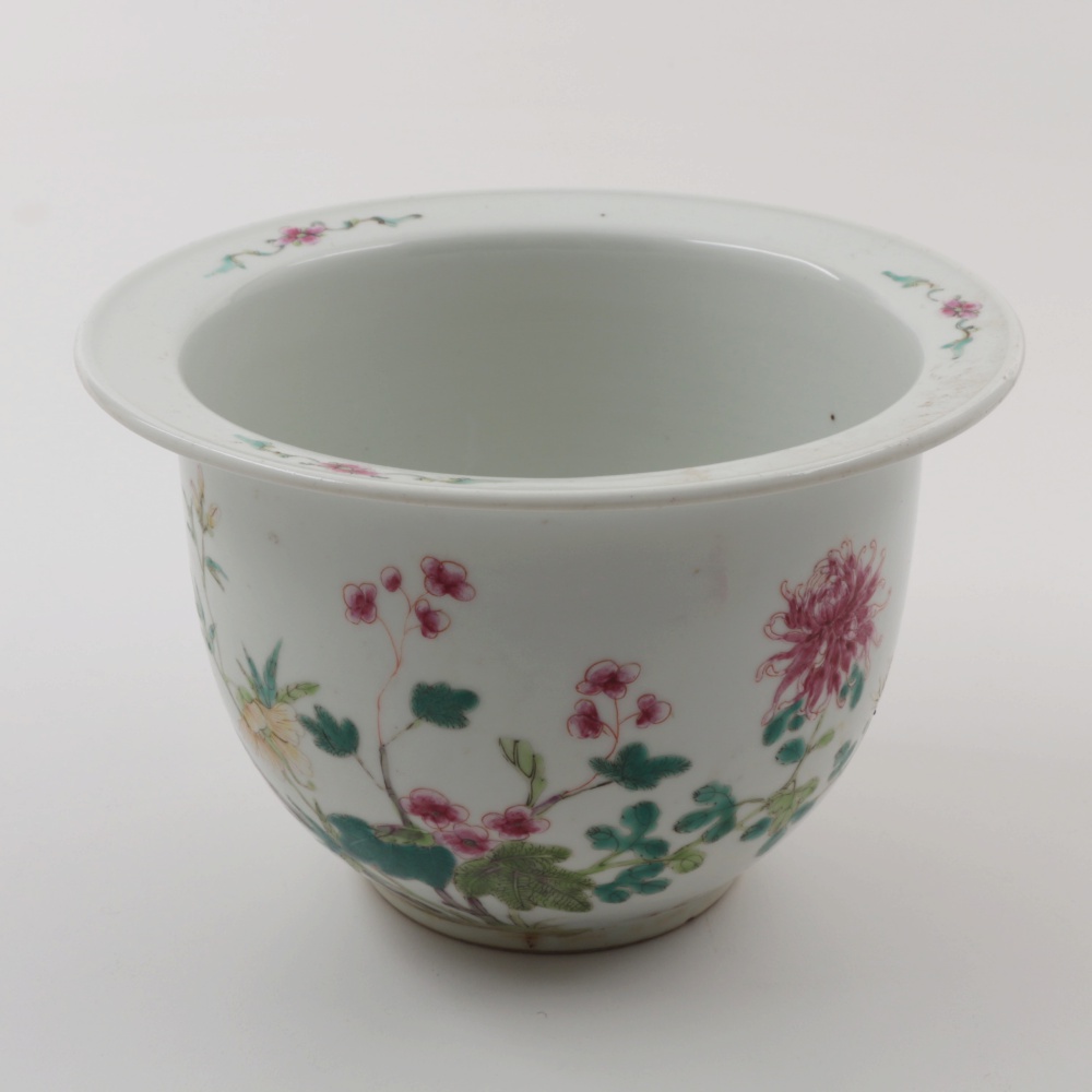 Chinese Qing Dynasty Famille Rose Porcelain Planter