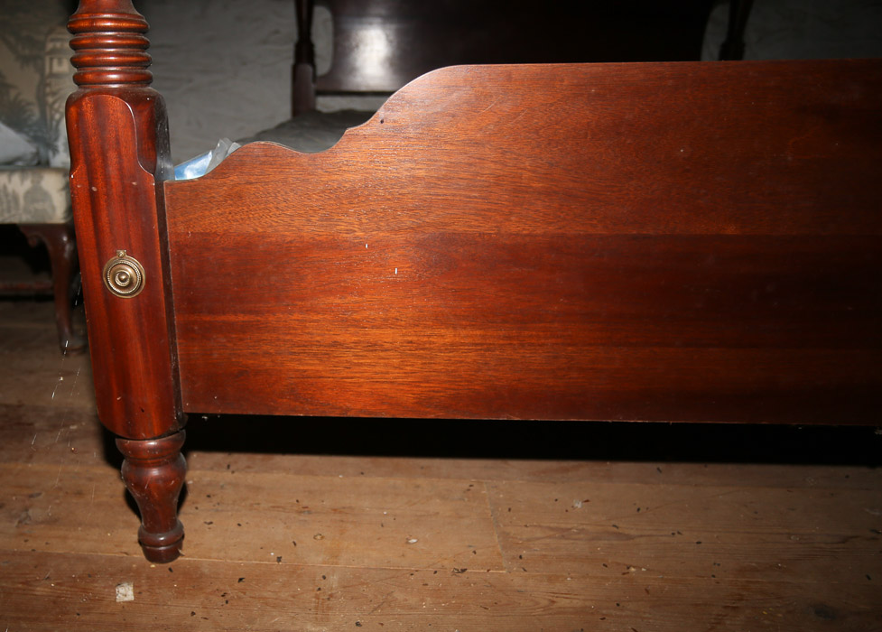 Queen Size Four Poster Bed