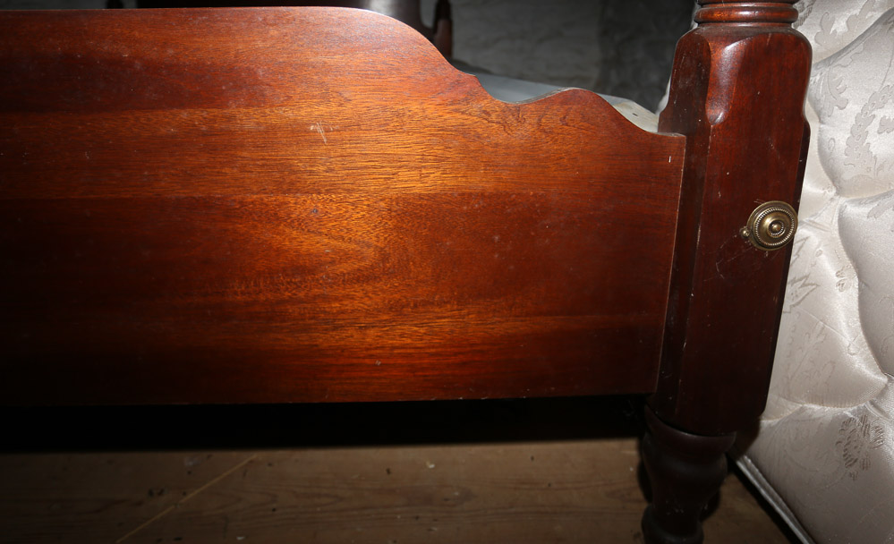 Queen Size Four Poster Bed