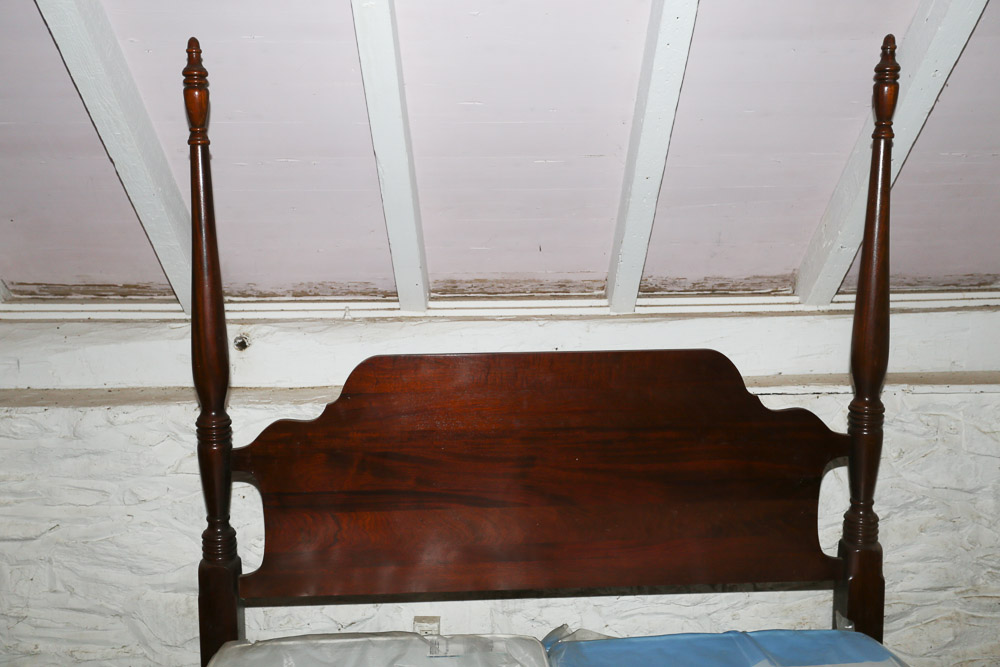 Queen Size Four Poster Bed