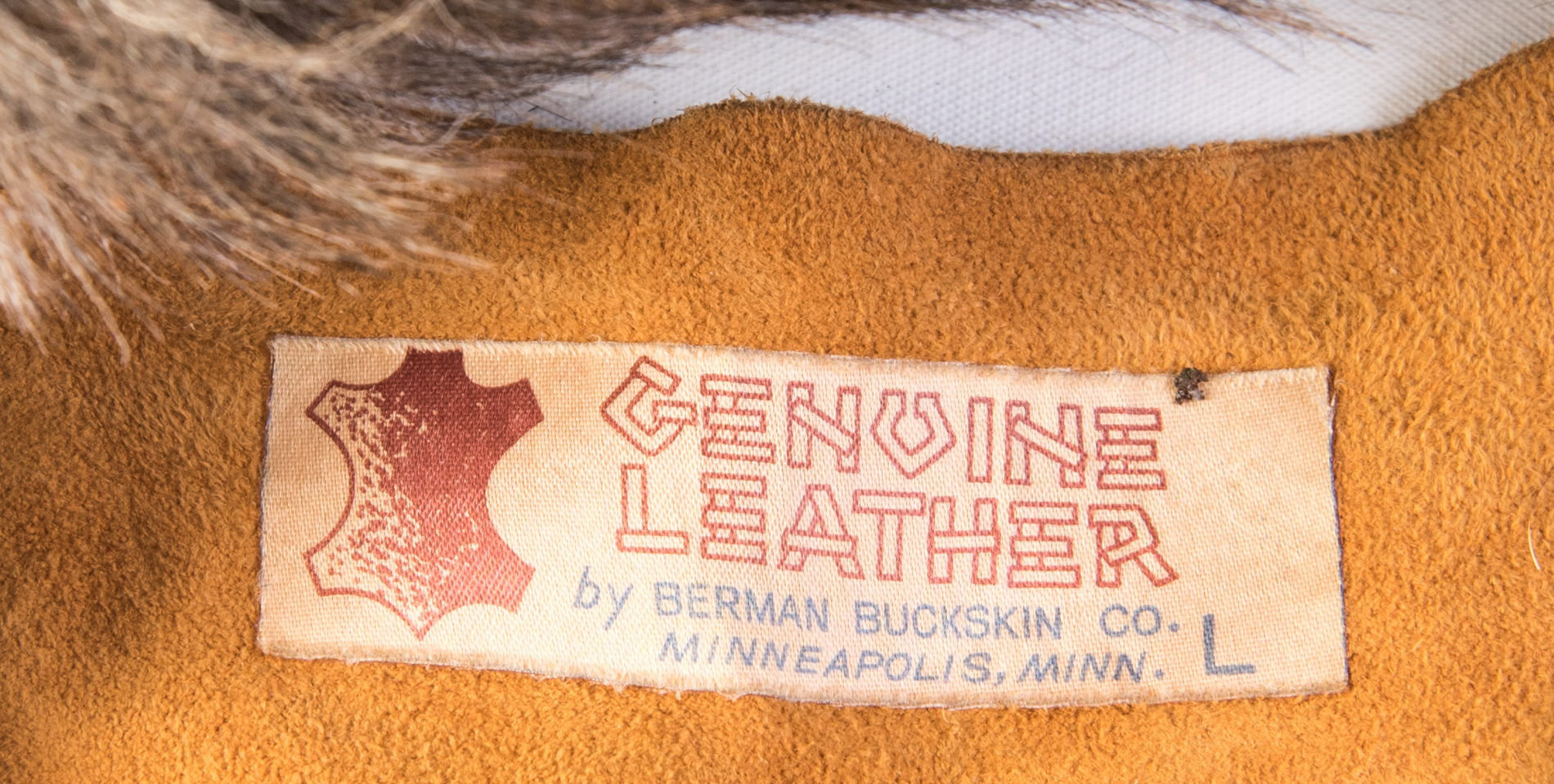 Vintage Davy Crockett Costume with Suede leather Vest and Faux Fur Hat