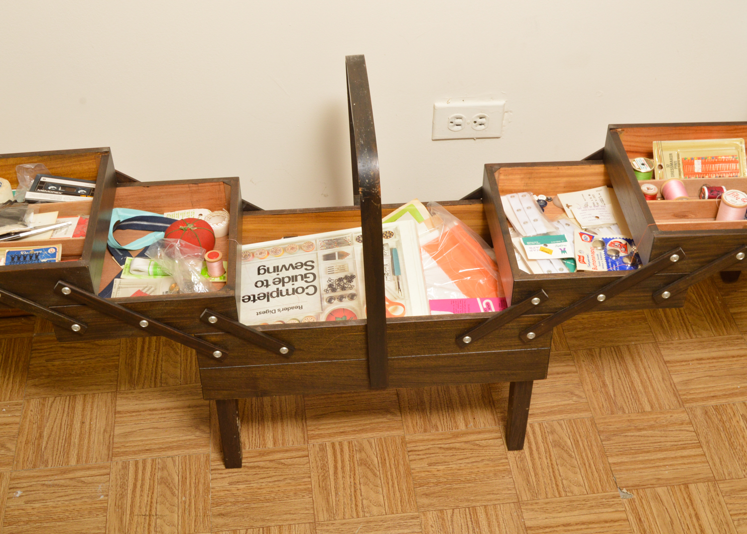 Singer Sewing Cabinet with Built in Sewing Machine