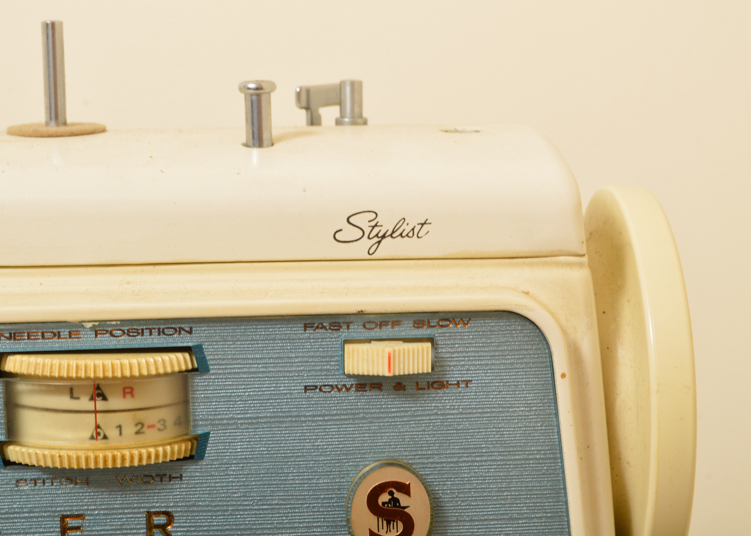 Singer Sewing Cabinet with Built in Sewing Machine