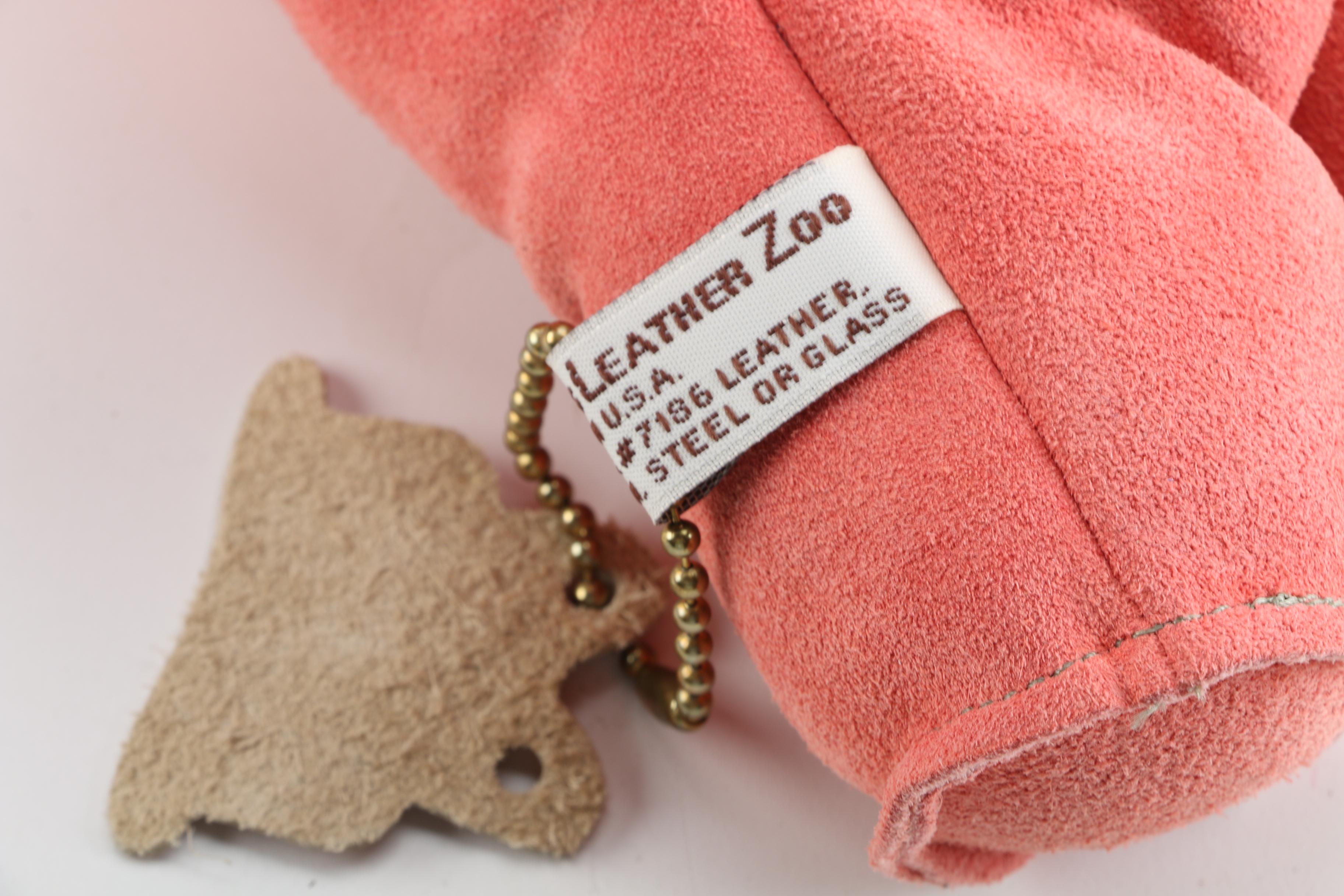 2005 Sandy Vohr's Leather Zoo Pig Doorstop