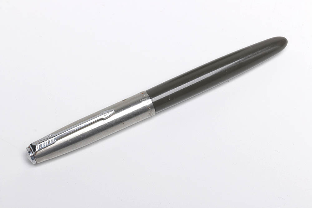 Gucci Accessory Collection Pochette and Card Case and Parker Fountain Pen