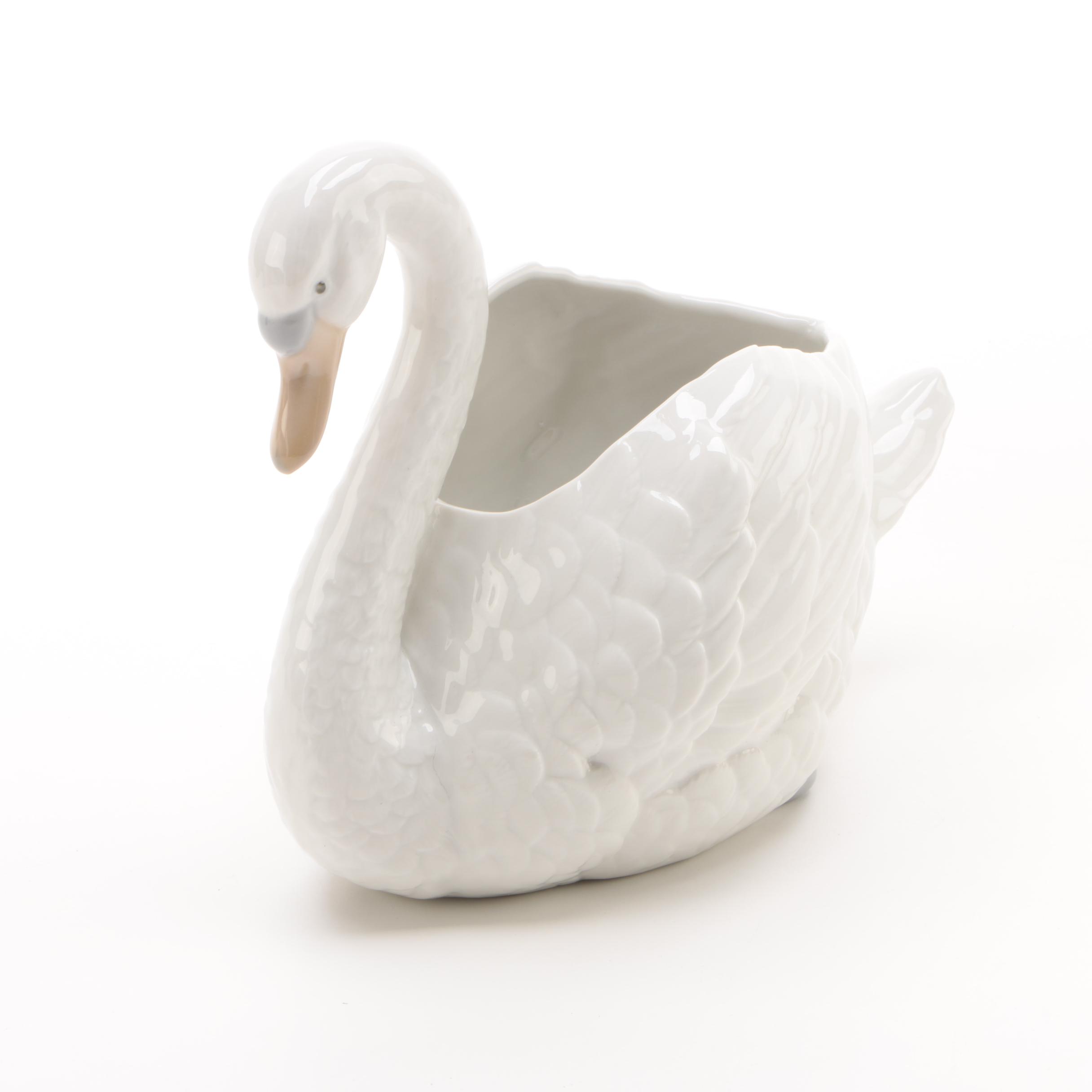 NAO by Lladró Porcelain Swan Planter