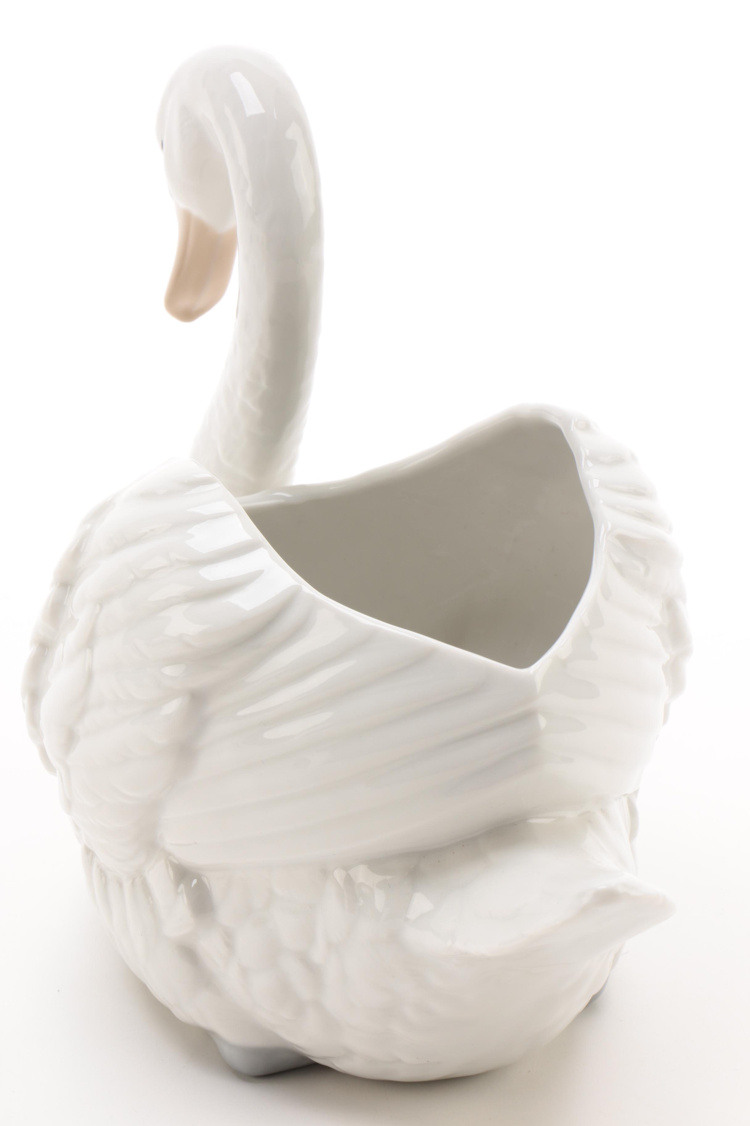 NAO by Lladró Porcelain Swan Planter