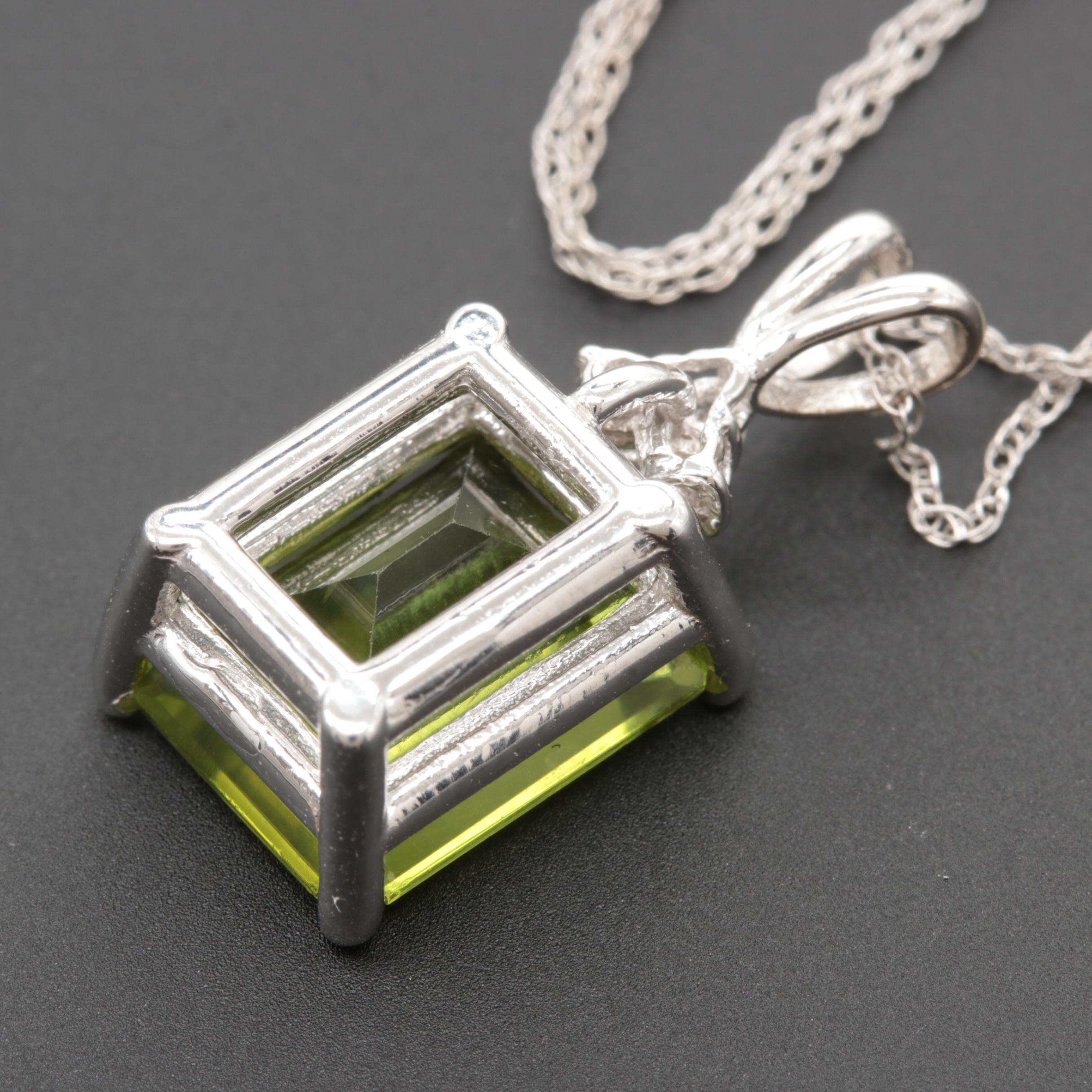 14K White Gold Peridot and Diamond Pendant Necklace