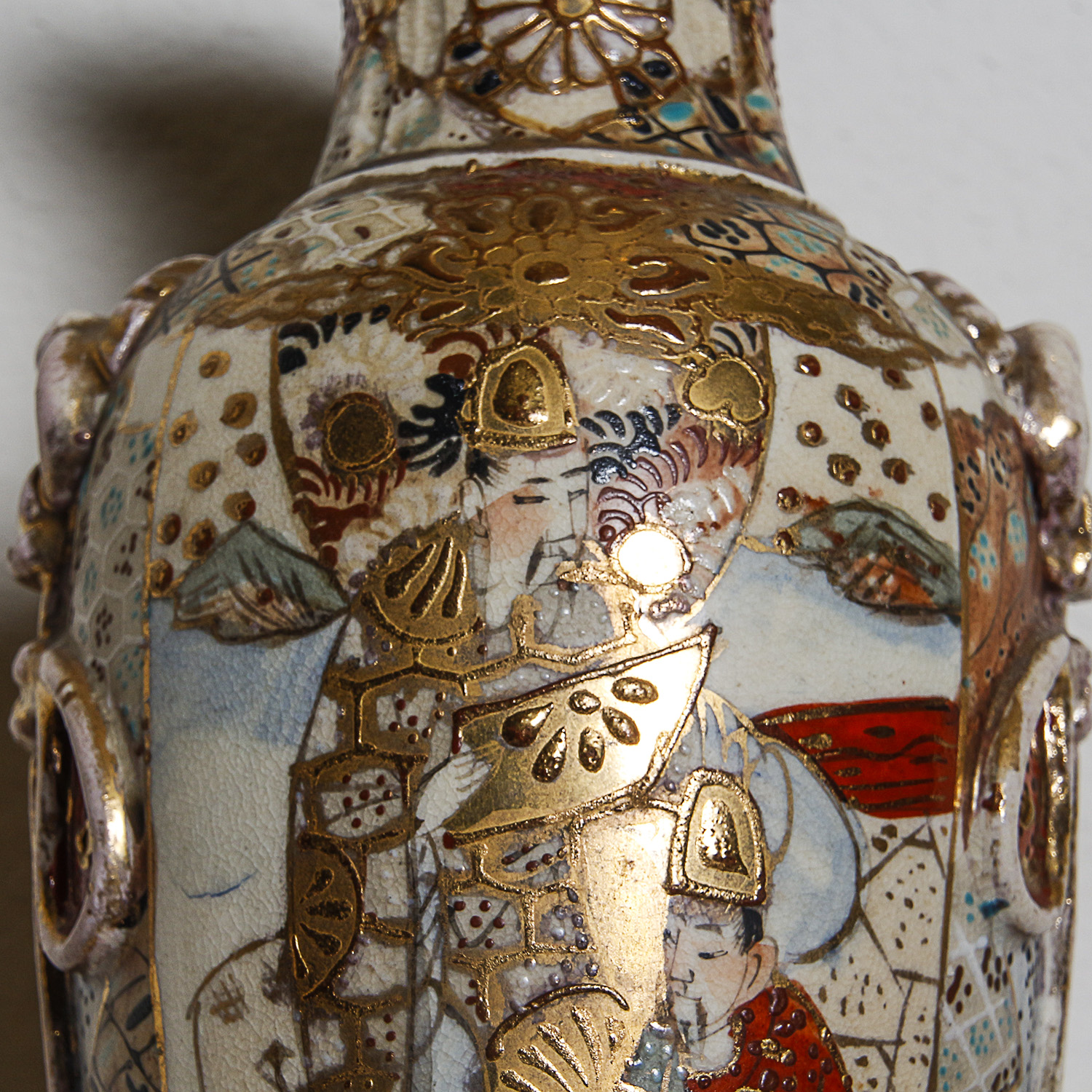 Japanese Satsuma Moriage Vase