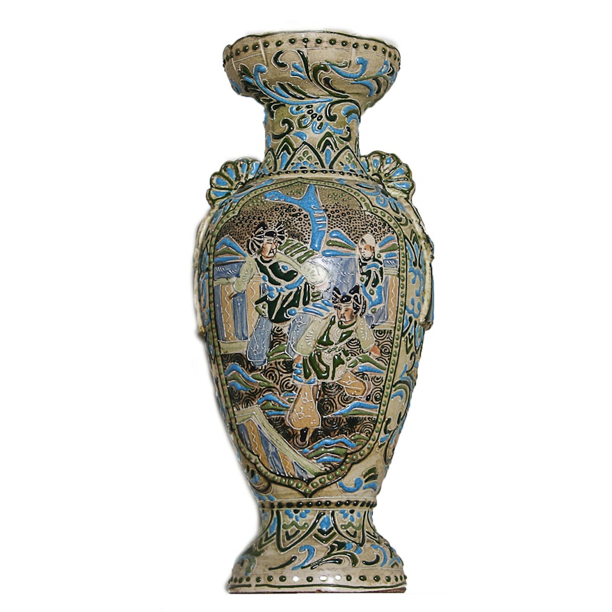 Japanese Moriage Vase