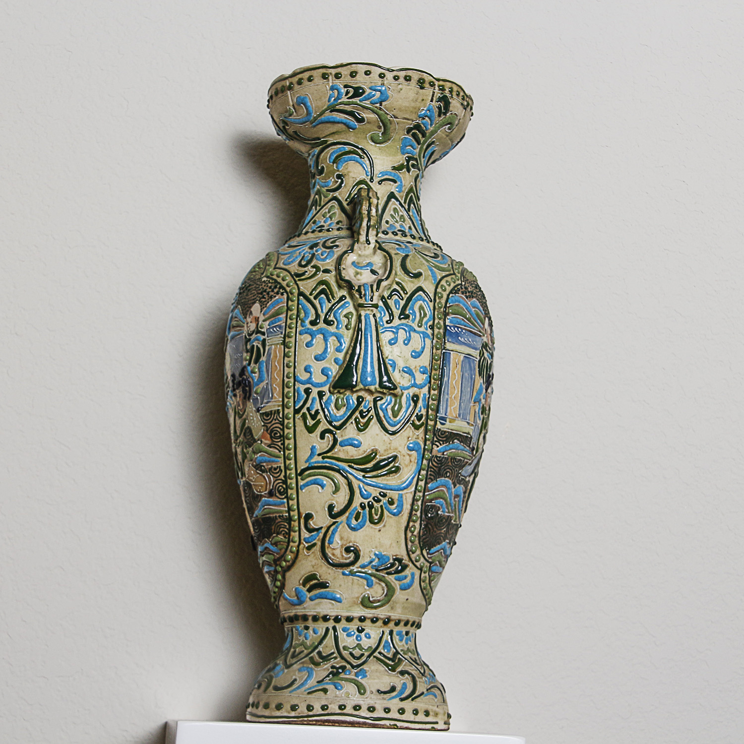 Japanese Moriage Vase