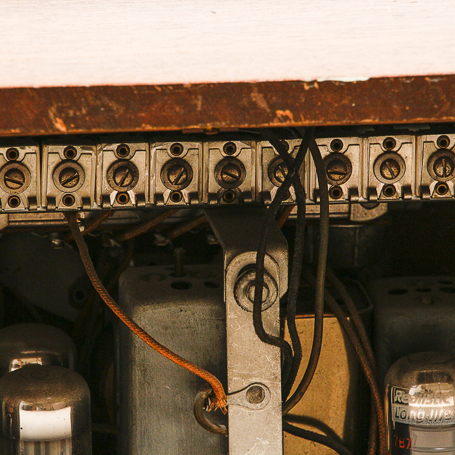 Vintage Philco Model 42-327 Wood-Cased Tube Radio