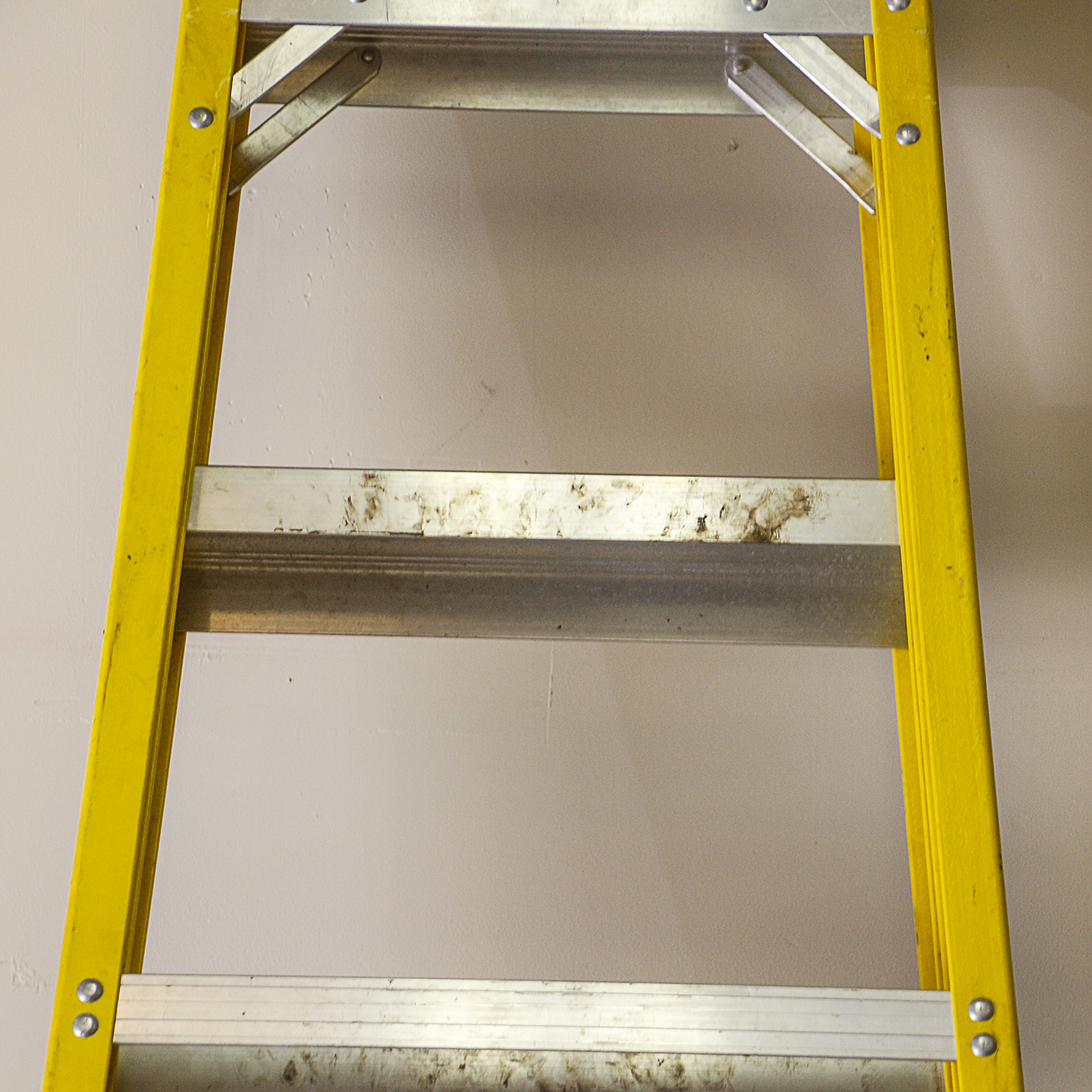 Werner 10' Non-Conductive Fiberglass Ladder
