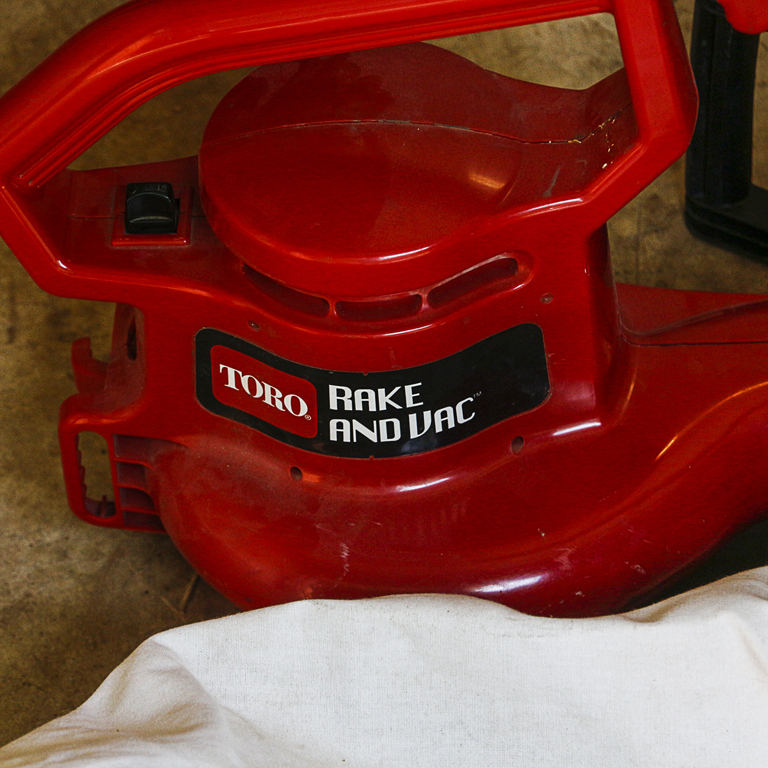 Scotts Spreader, Black and Decker Hedge Trimmer and Toro Leaf Blower