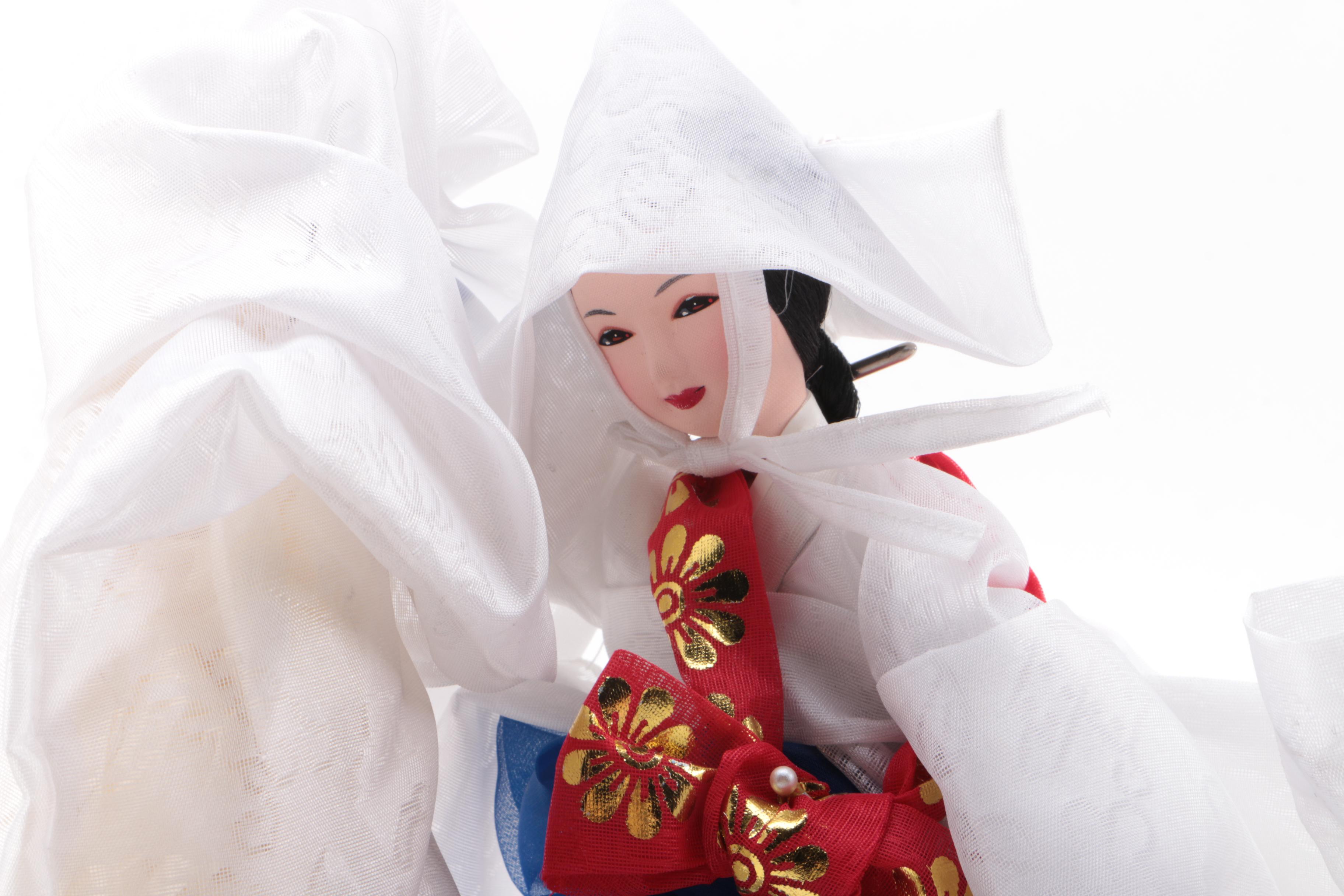 Vintage Dolls Including Souvenir Dolls