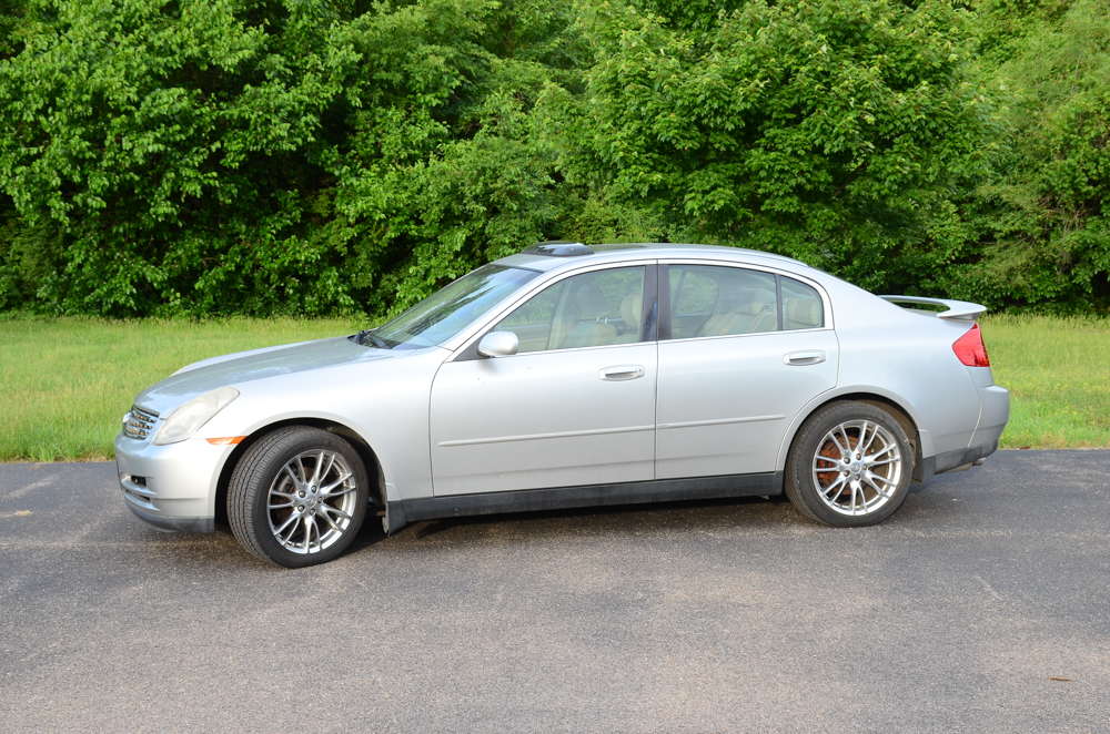 2004 Silver Infiniti G35 AWD Sedan