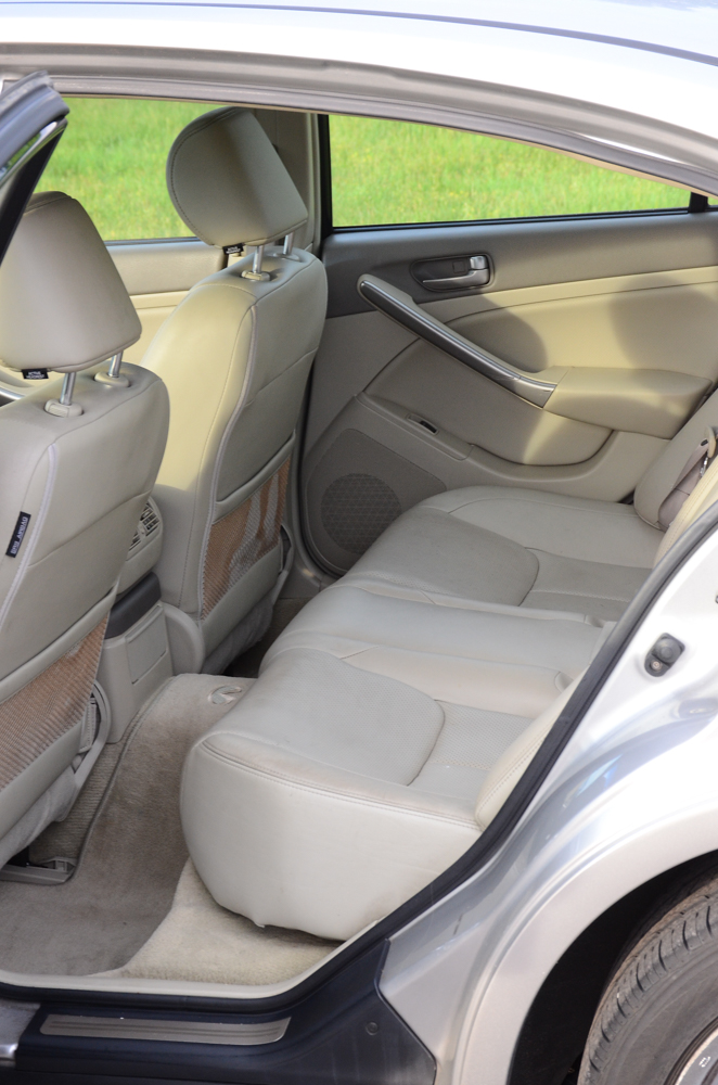 2004 Silver Infiniti G35 AWD Sedan