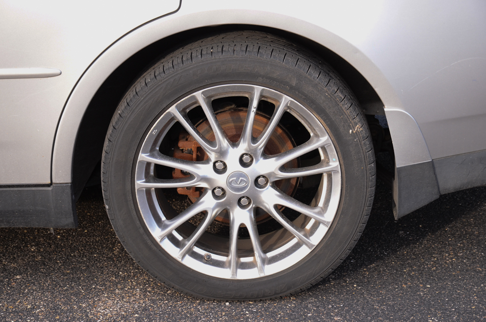 2004 Silver Infiniti G35 AWD Sedan