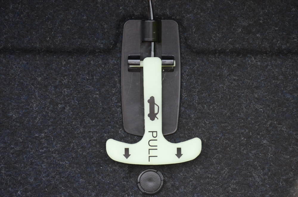 2004 Silver Infiniti G35 AWD Sedan