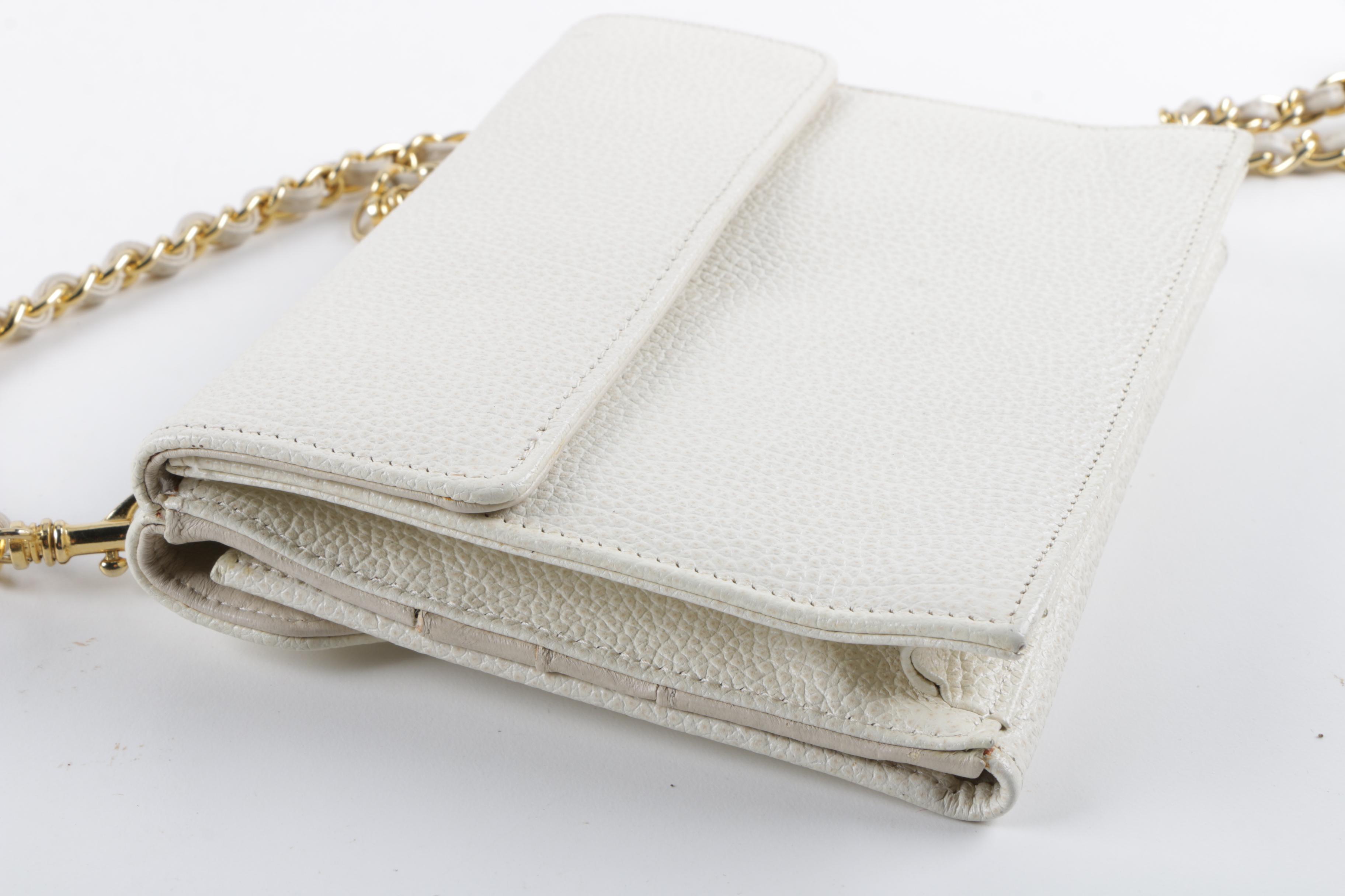 Vintage White Leather Handbag with Gold Tone Chain and Interlaced Leather Strap