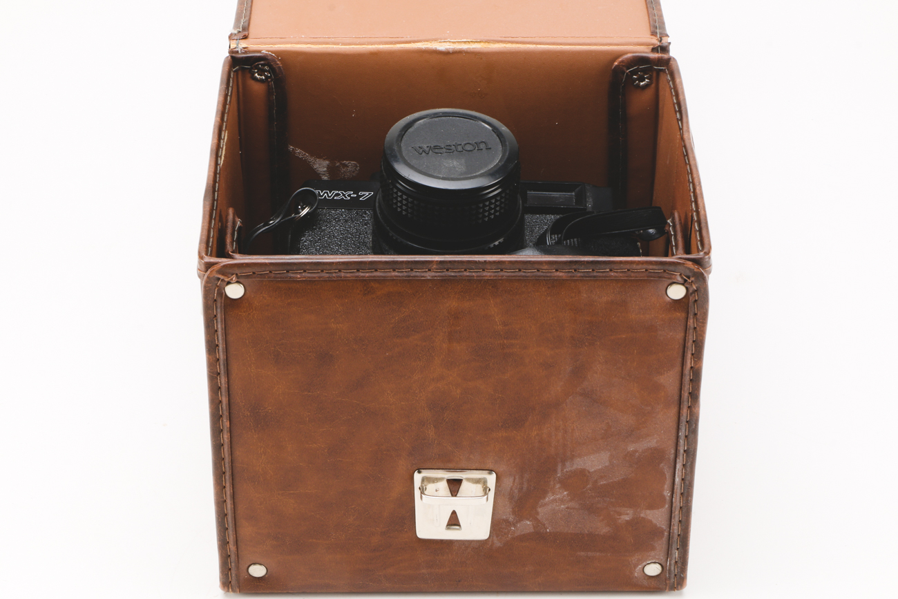 Weston WX-7 Camera with Case