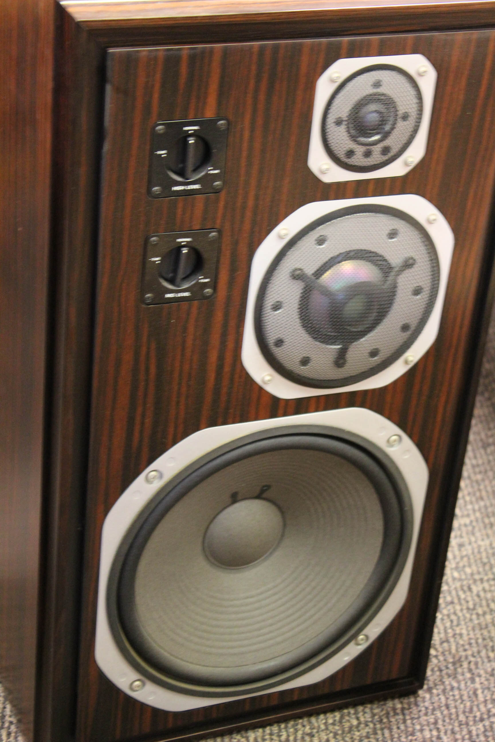 Yamaha NS-1000 Rosewood Speakers and Parts