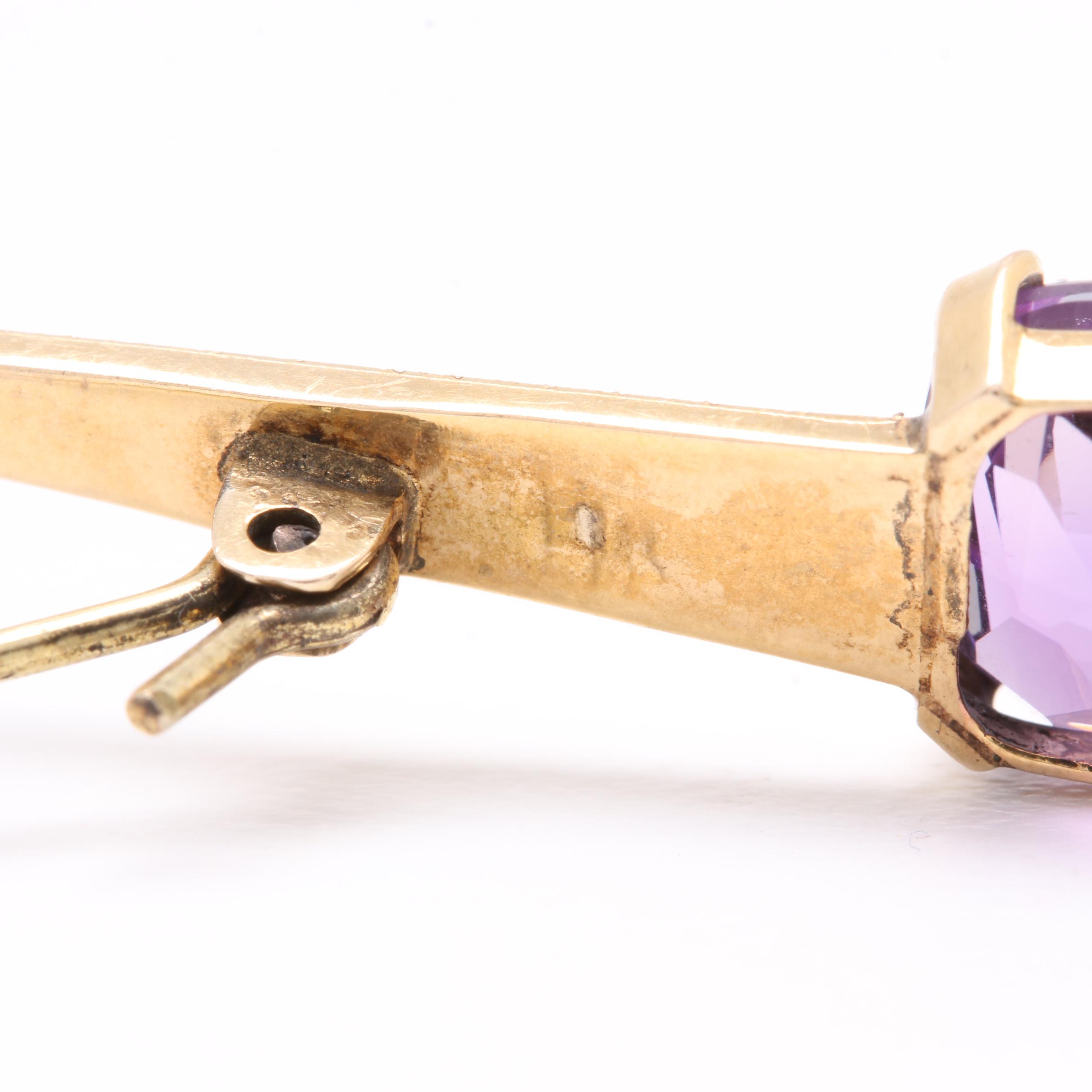 Vintage 10K Yellow Gold Amethyst Brooch