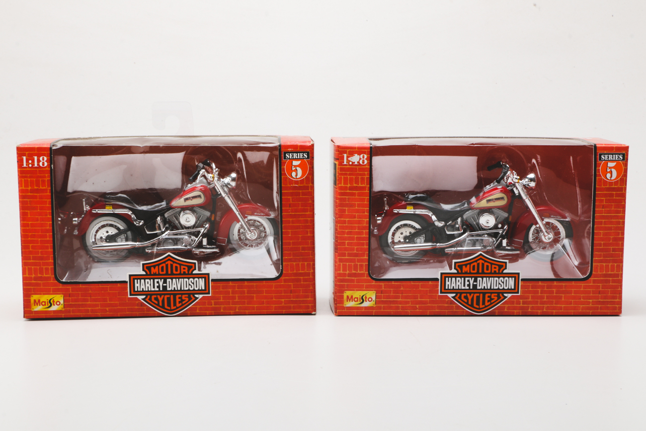 Five 1998 :Harley Davidson Motorcycles Die-Cast Toys With Boxes