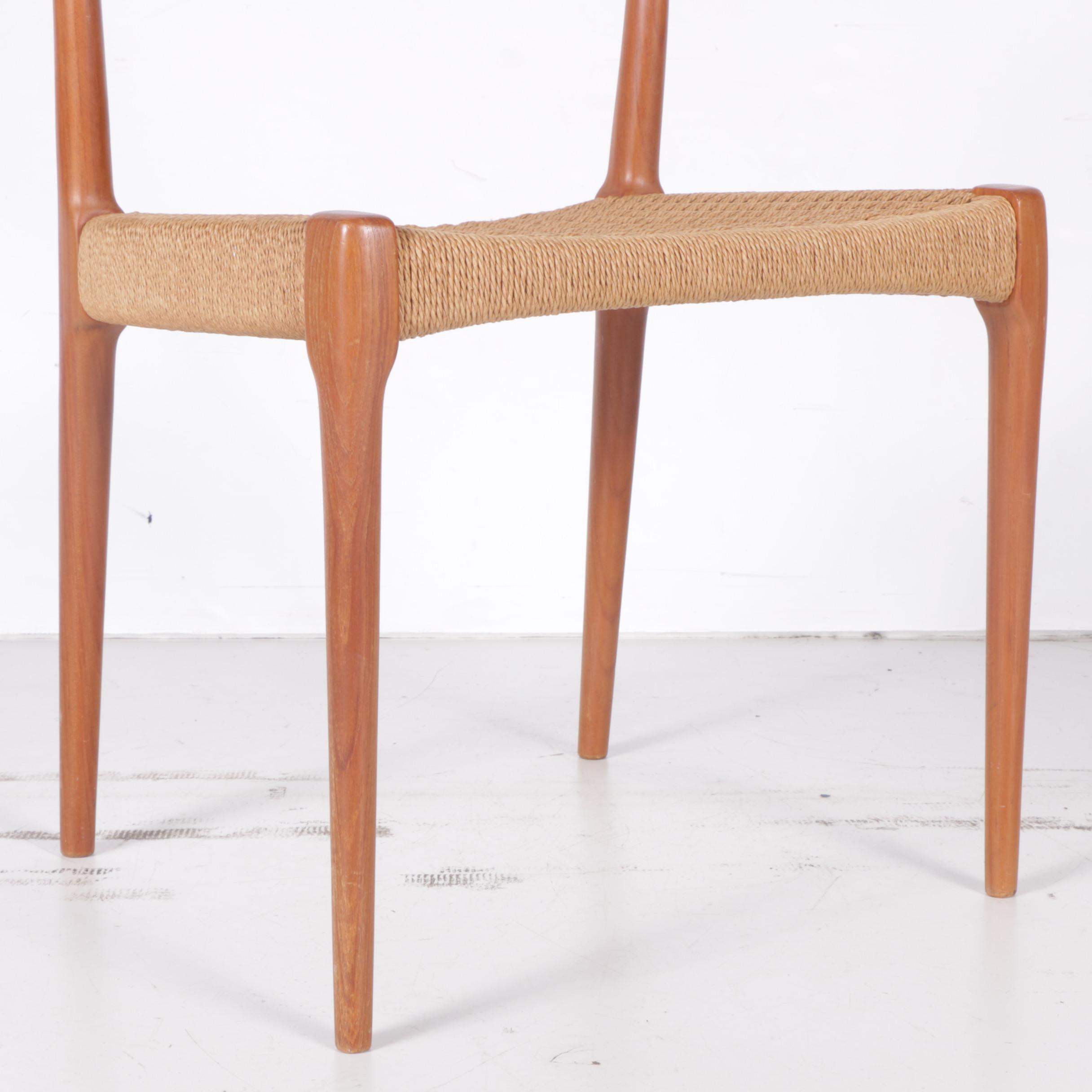 Danish Modern Style Teak Side Chair with Woven Seat