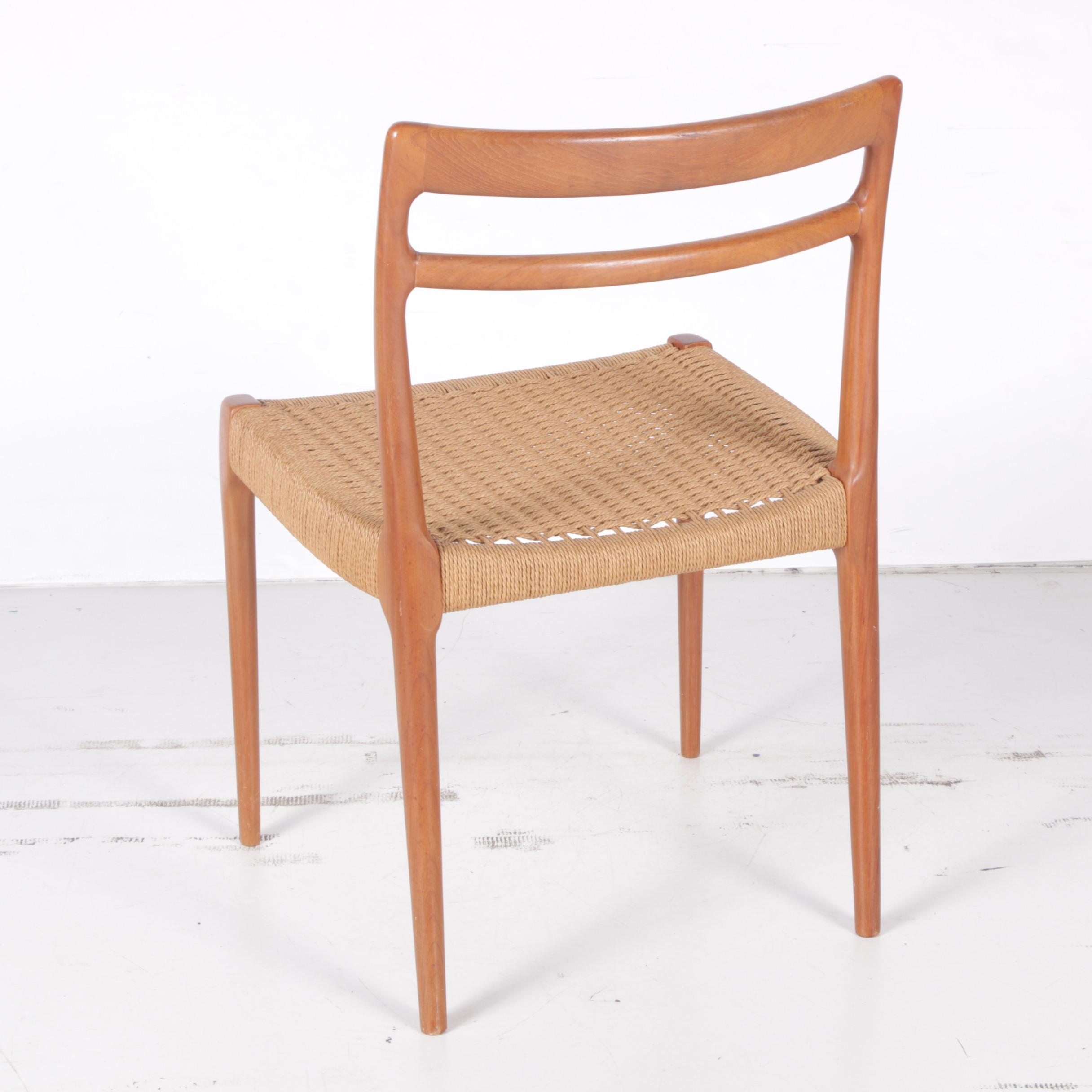Danish Modern Style Teak Side Chair with Woven Seat