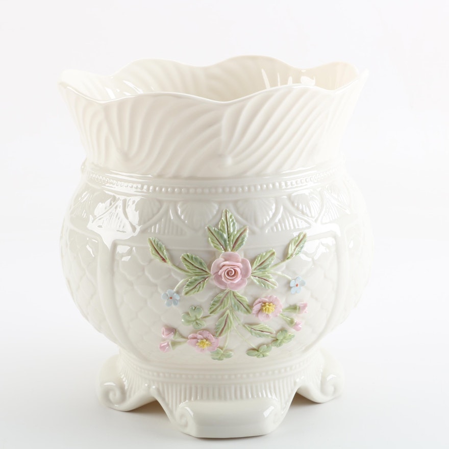 Belleek Heir Annual "Armstrong" Cache Pot 1998