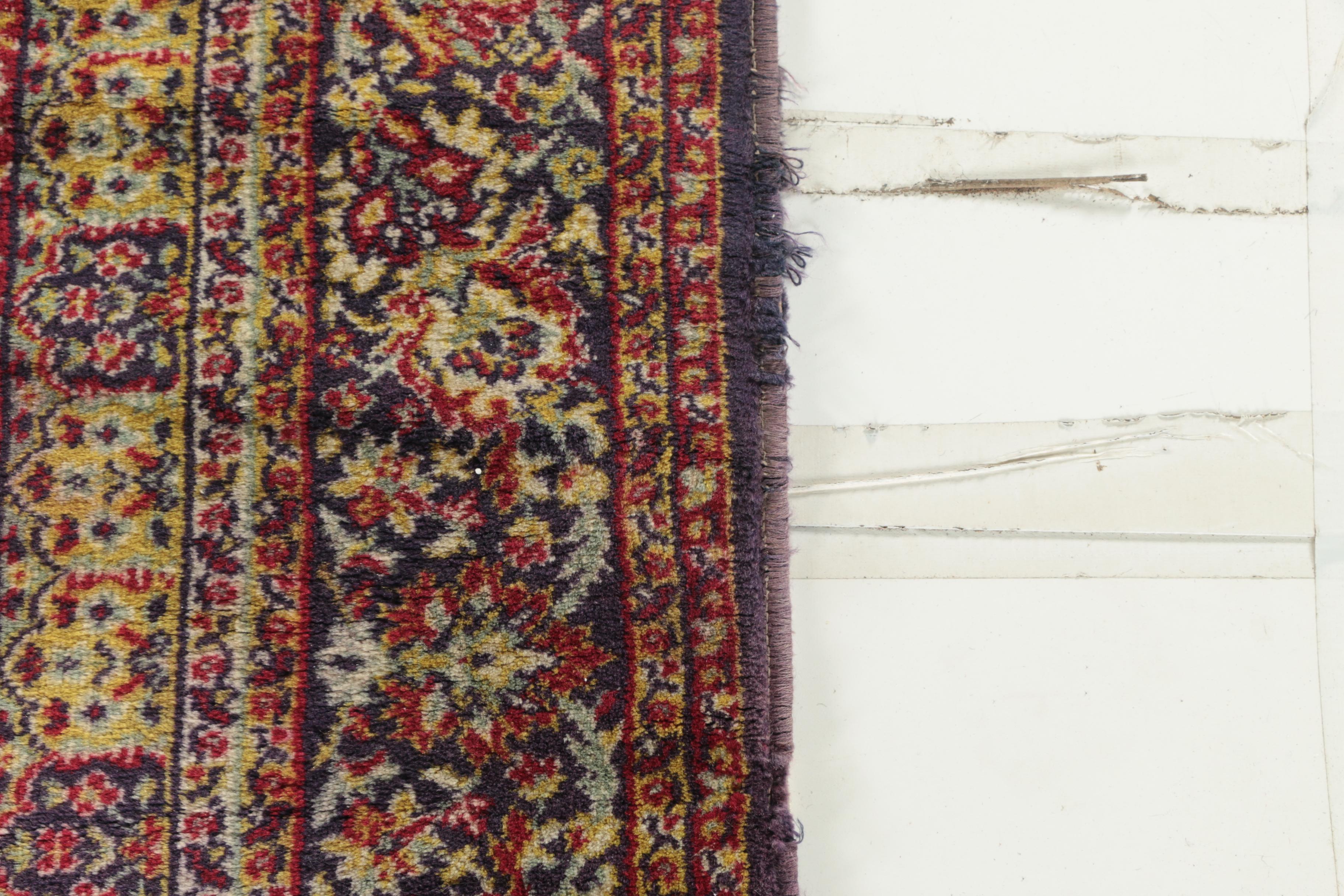 Power-Loomed Persian-Style Wool Area Rug