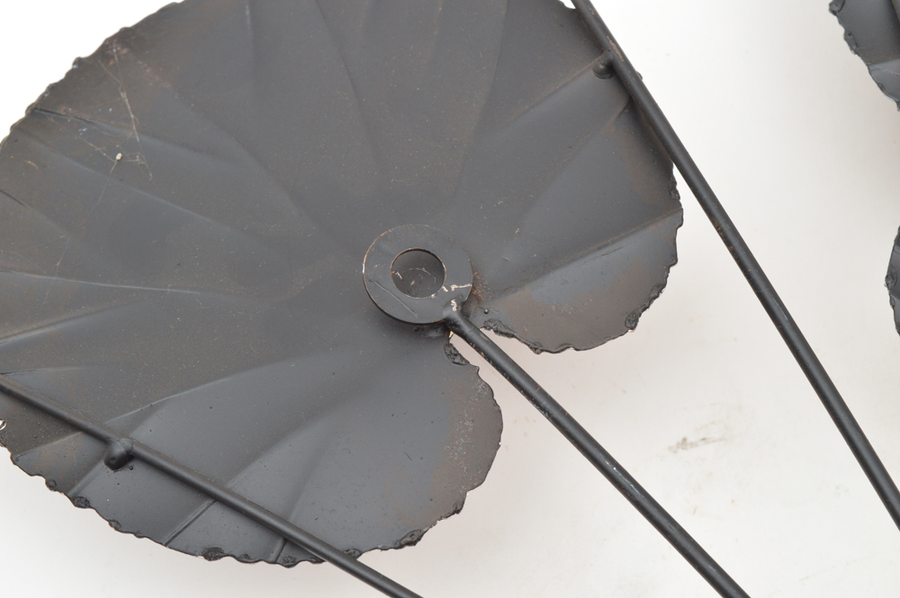Metal Lily Pad Wall Sculpture