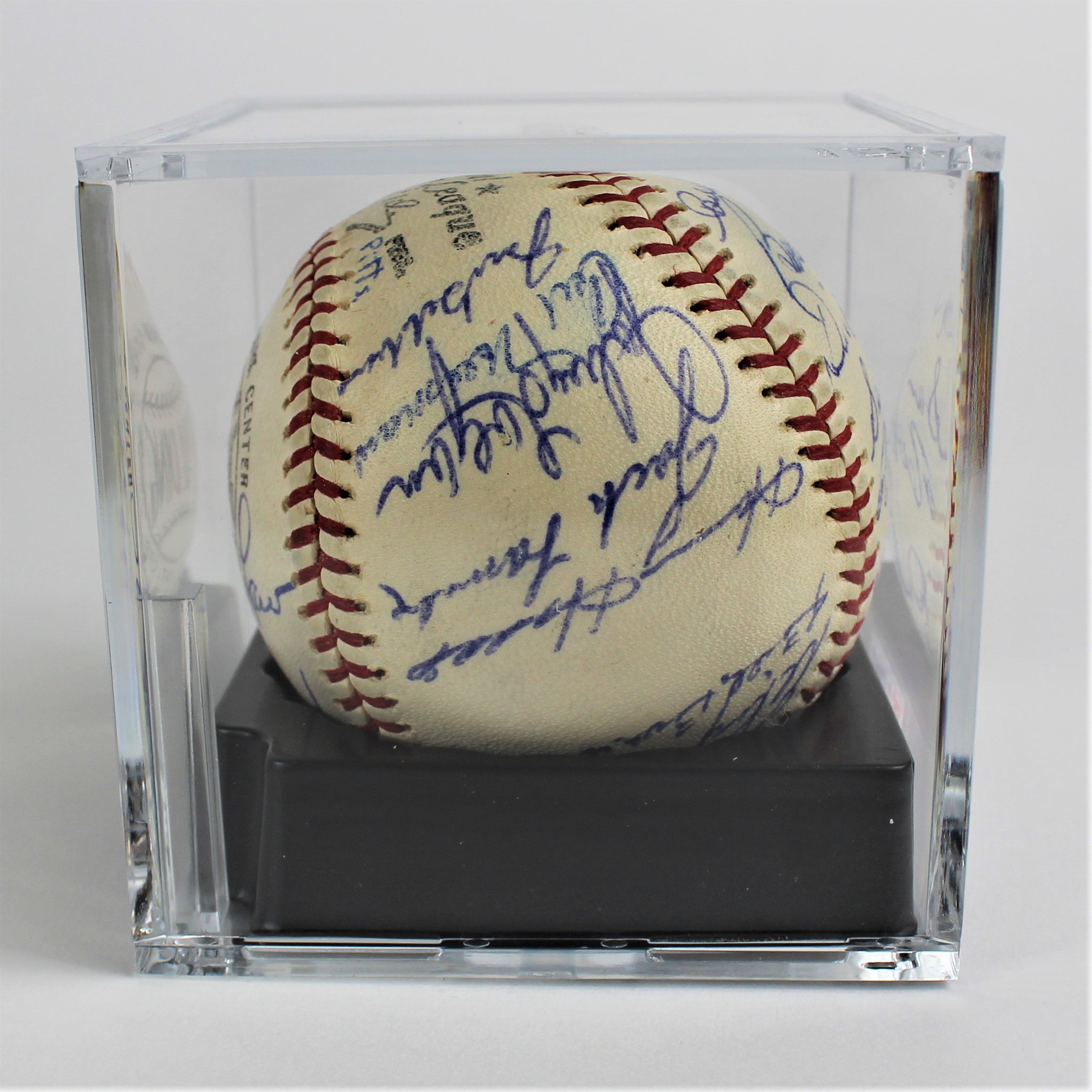 Roberto Clemente Signed 1962 Pittsburgh Pirates Team Ball PSA COA