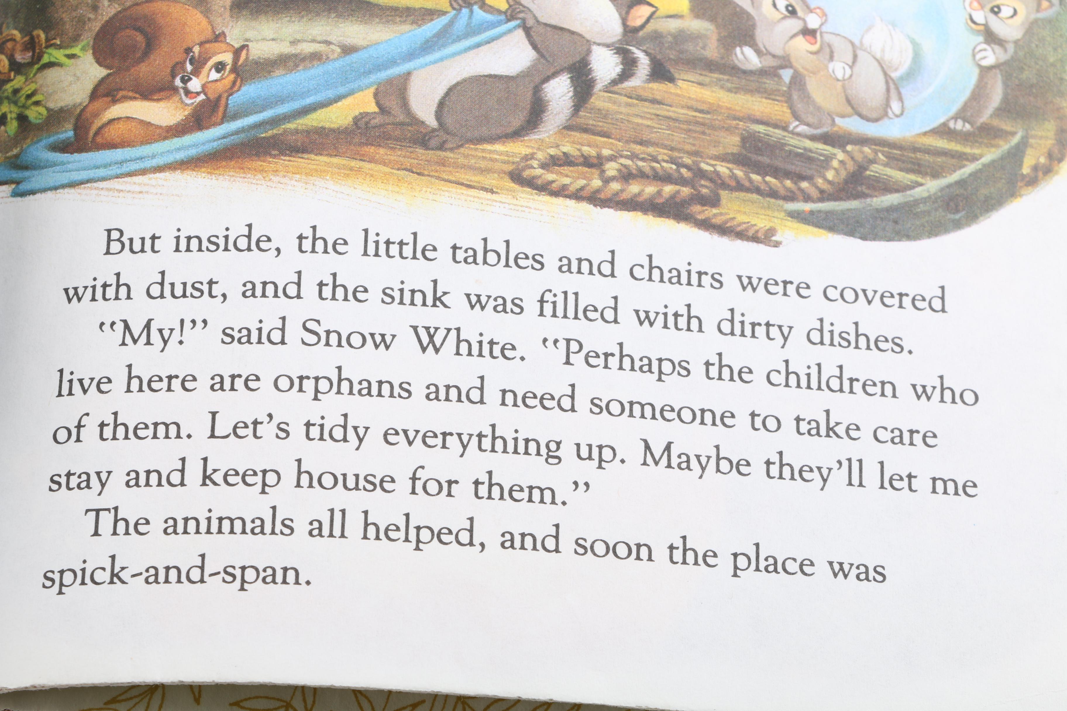 Little Golden Book "Snow White and the Seven Dwarfs" and Ornaments