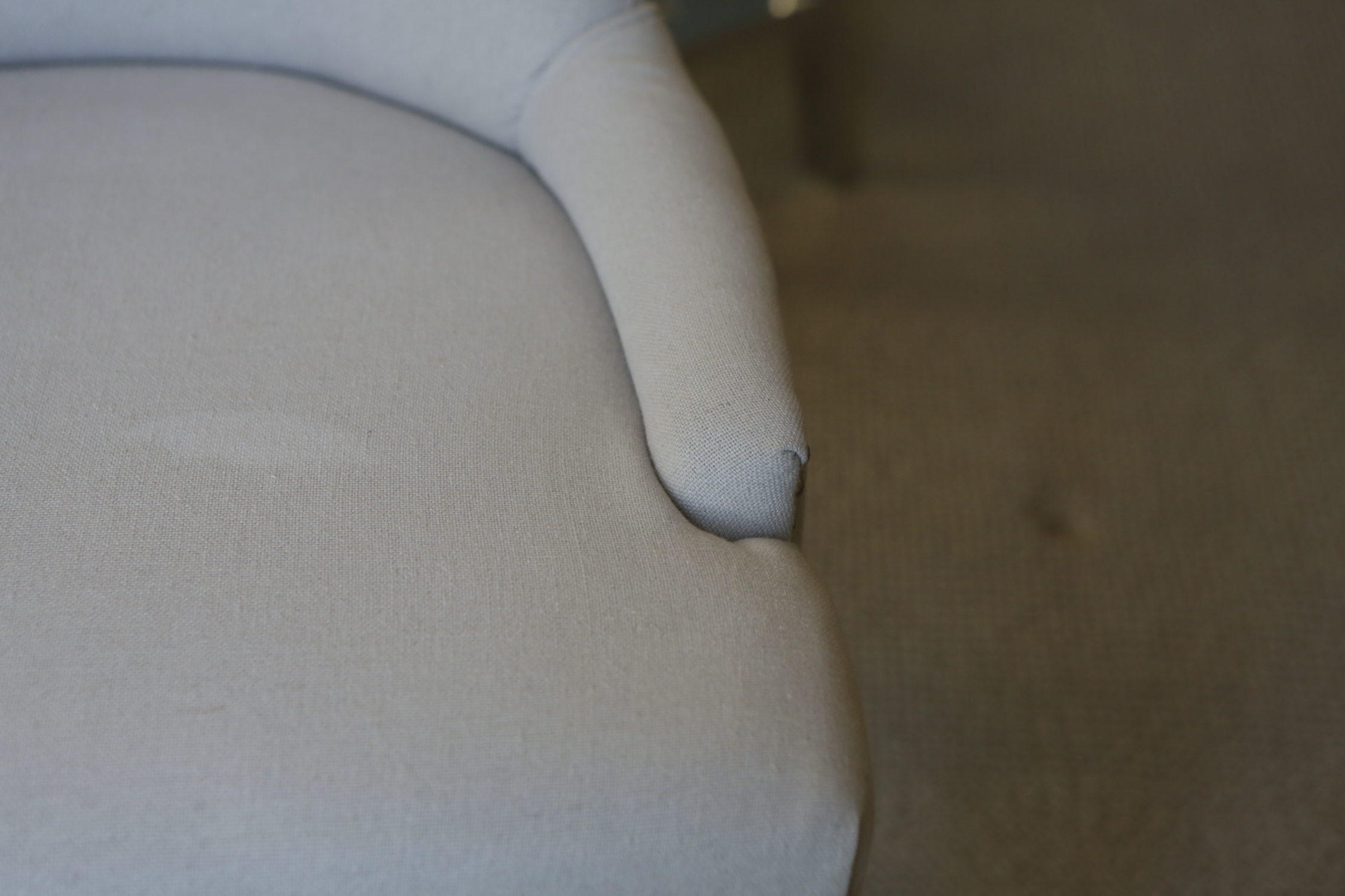 Contemporary Upholstered Accent Chair