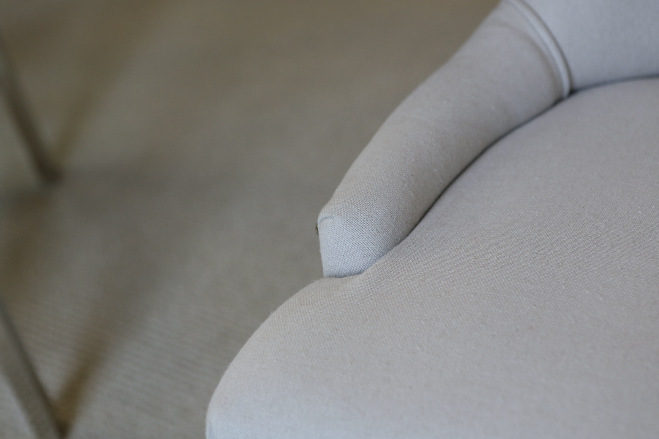 Contemporary Upholstered Accent Chair