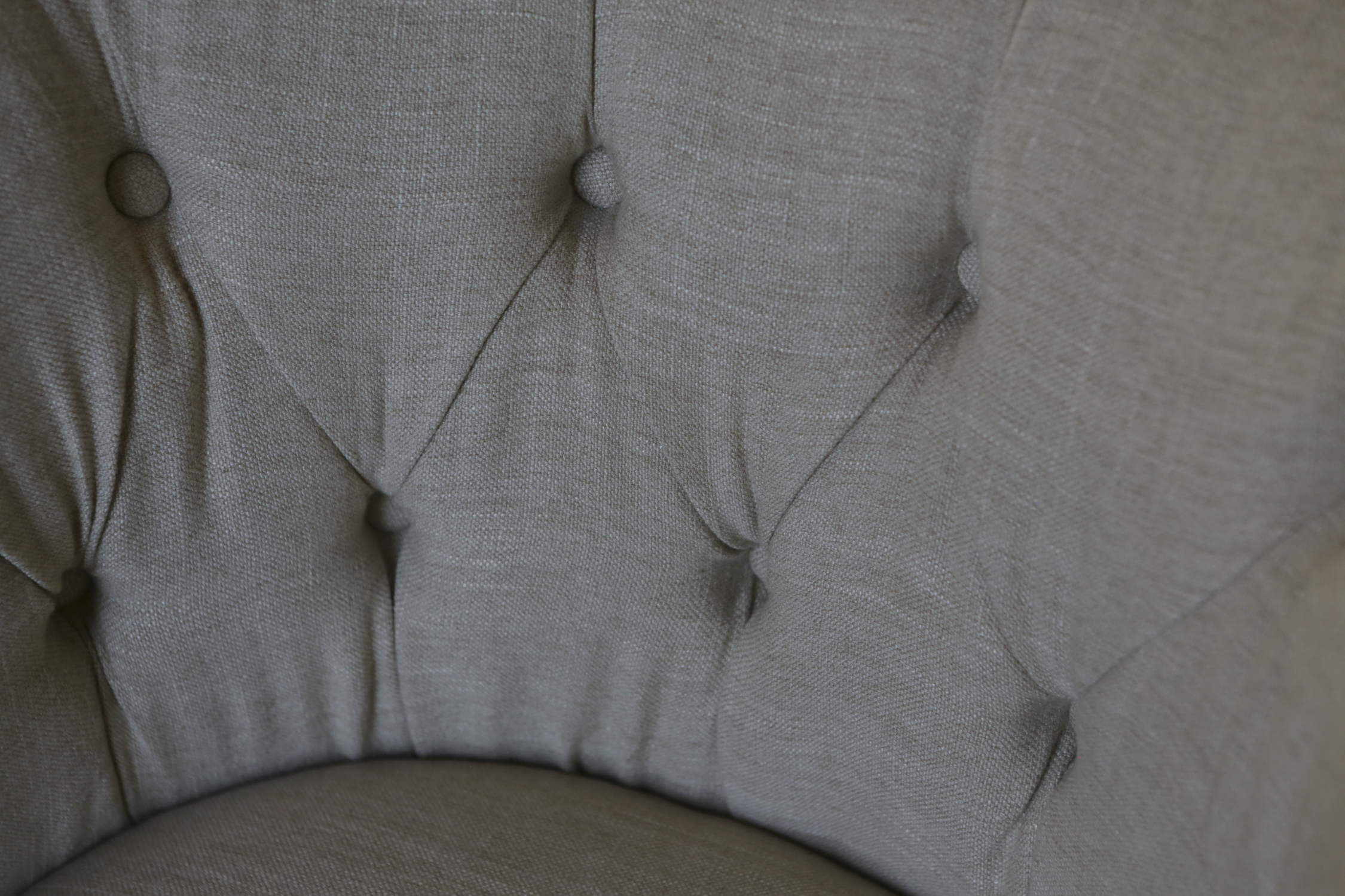 Contemporary Upholstered Club Chair