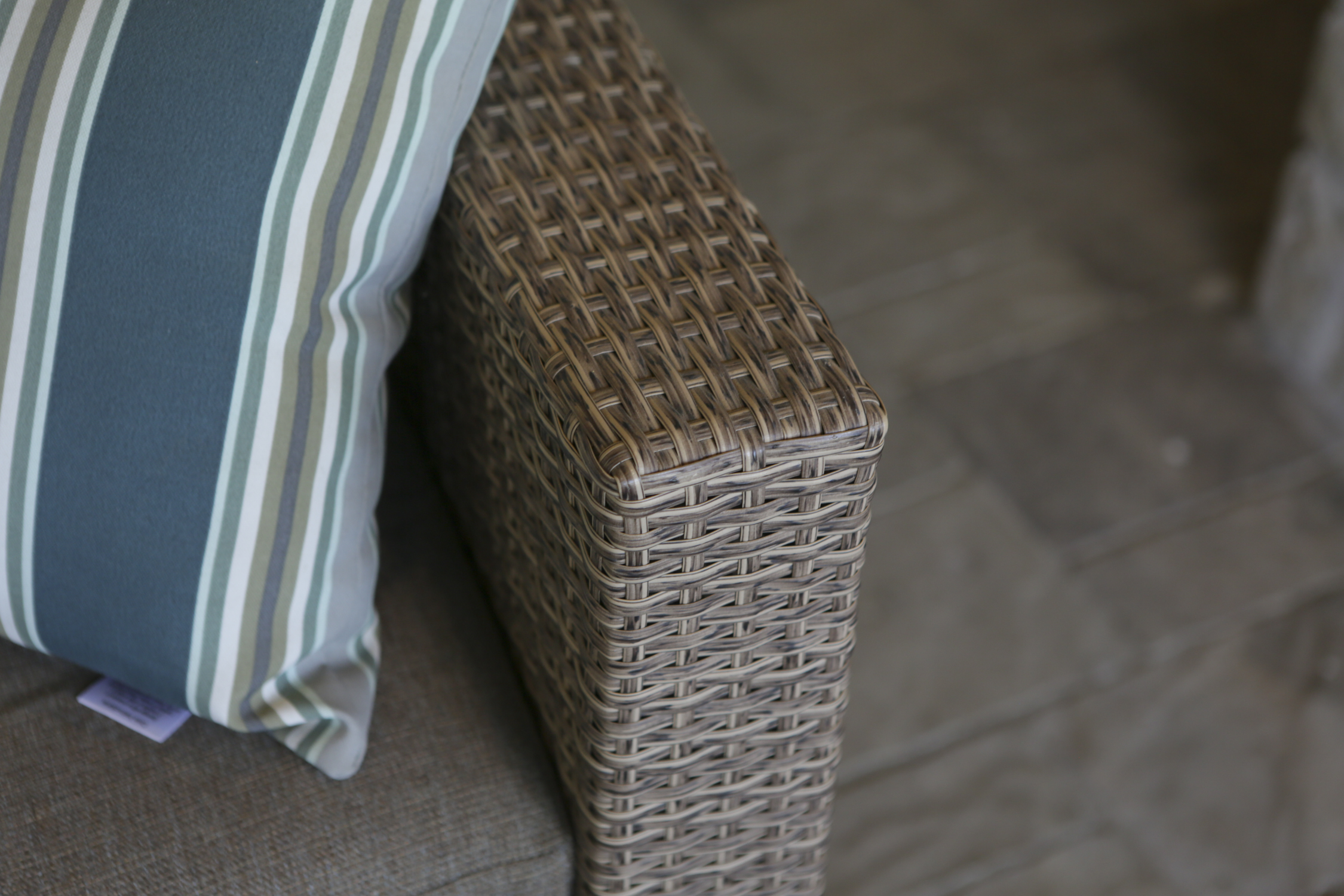 Synthetic Wicker Armchairs with Cushions